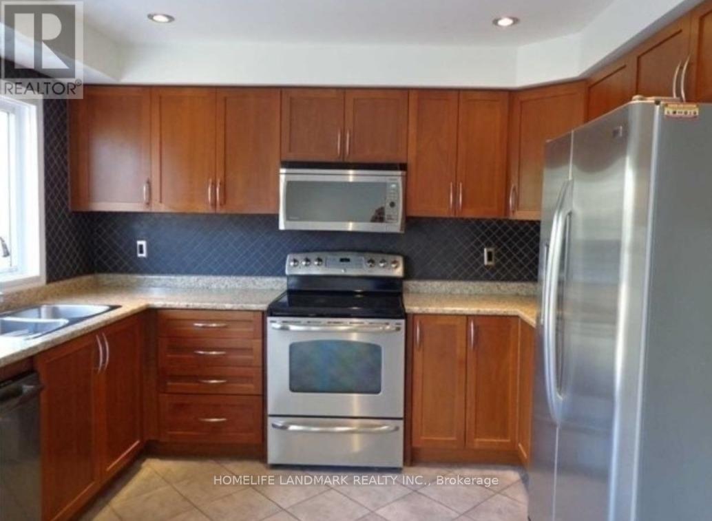 19 Wetmeadow Drive, Brampton, Ontario  L7A 2T6 - Photo 4 - W13009788