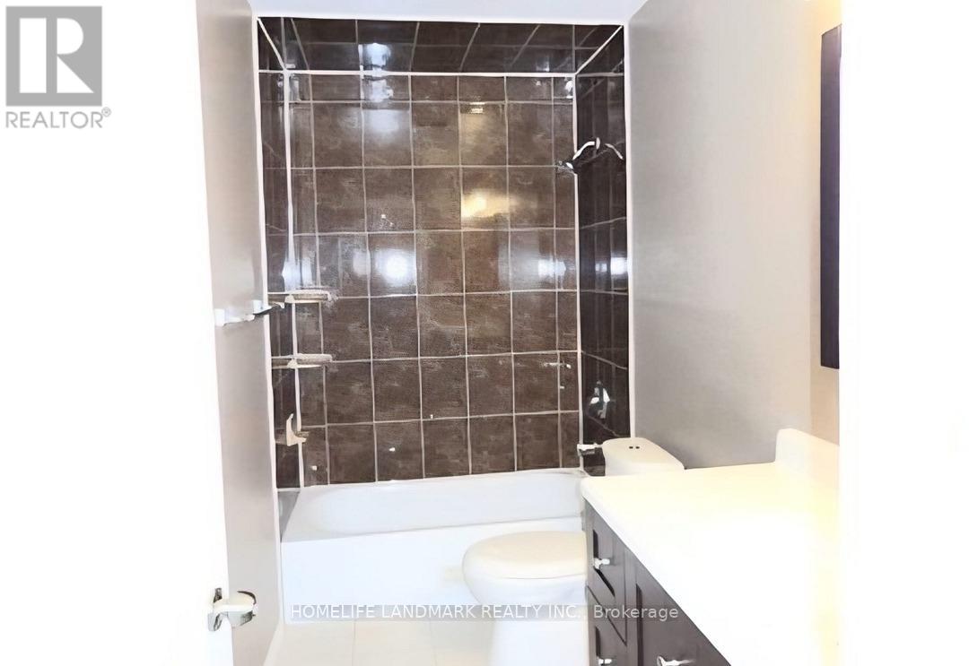 19 Wetmeadow Drive, Brampton, Ontario  L7A 2T6 - Photo 8 - W13009788