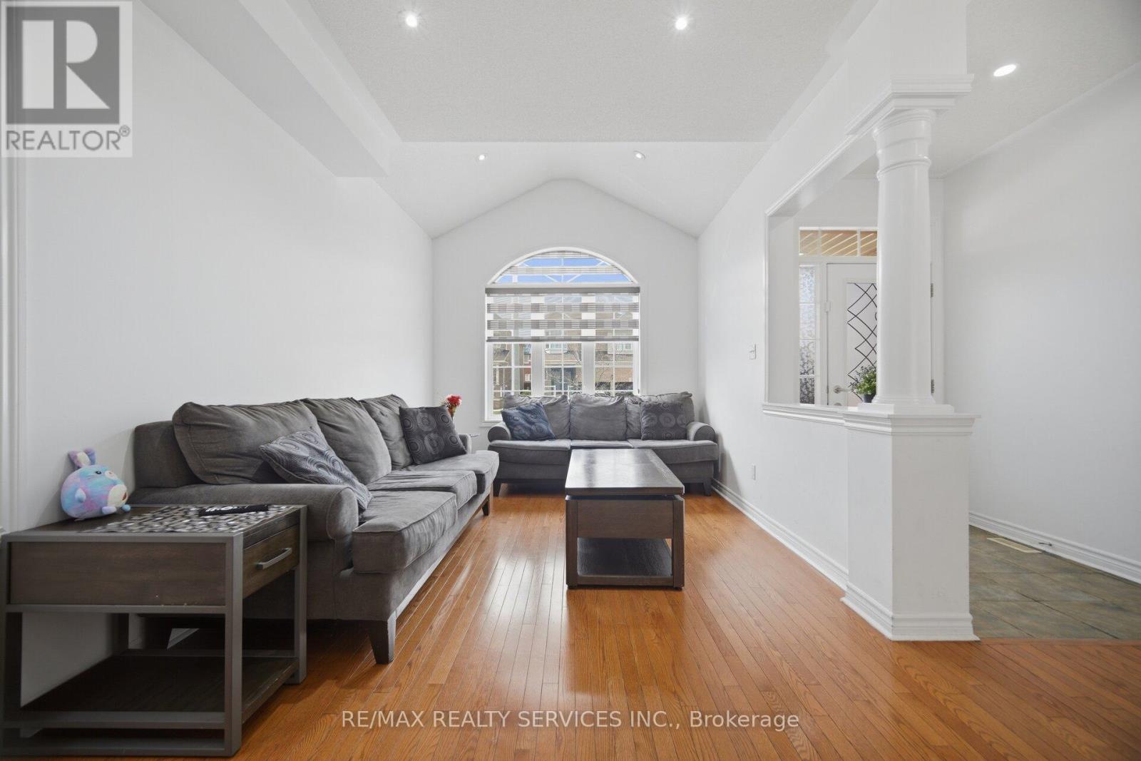 56 Iron Block Drive, Brampton, Ontario  L7A 0J1 - Photo 4 - W13009796