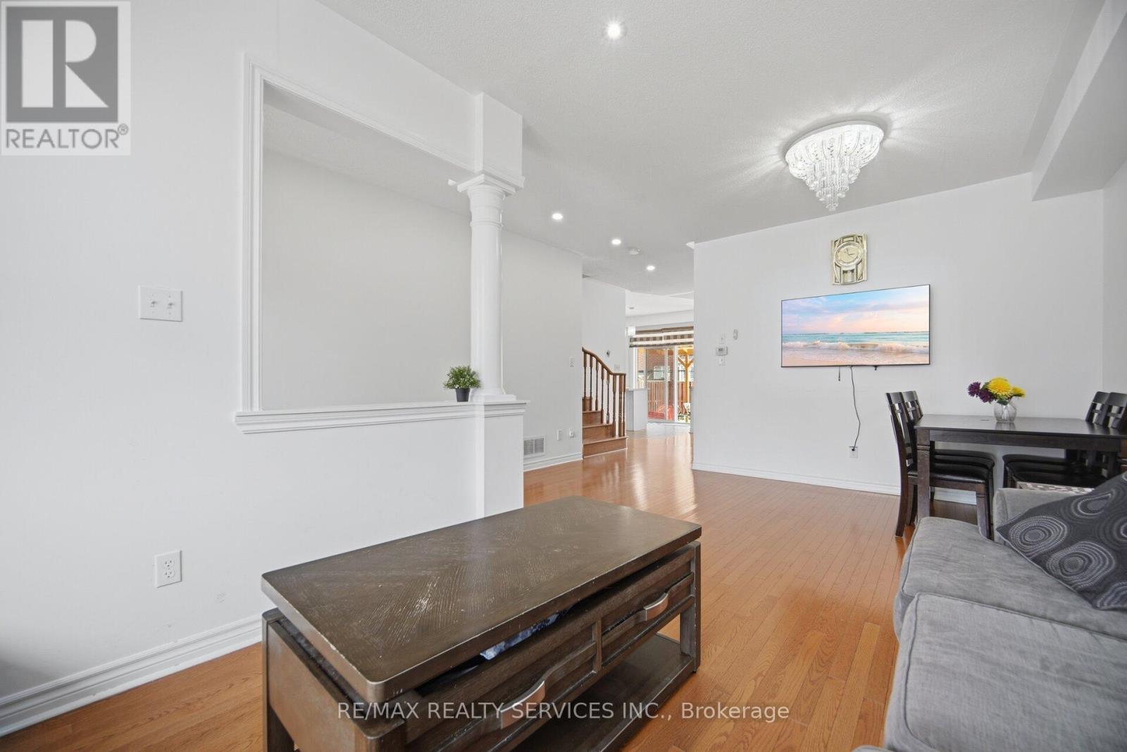 56 Iron Block Drive, Brampton, Ontario  L7A 0J1 - Photo 5 - W13009796