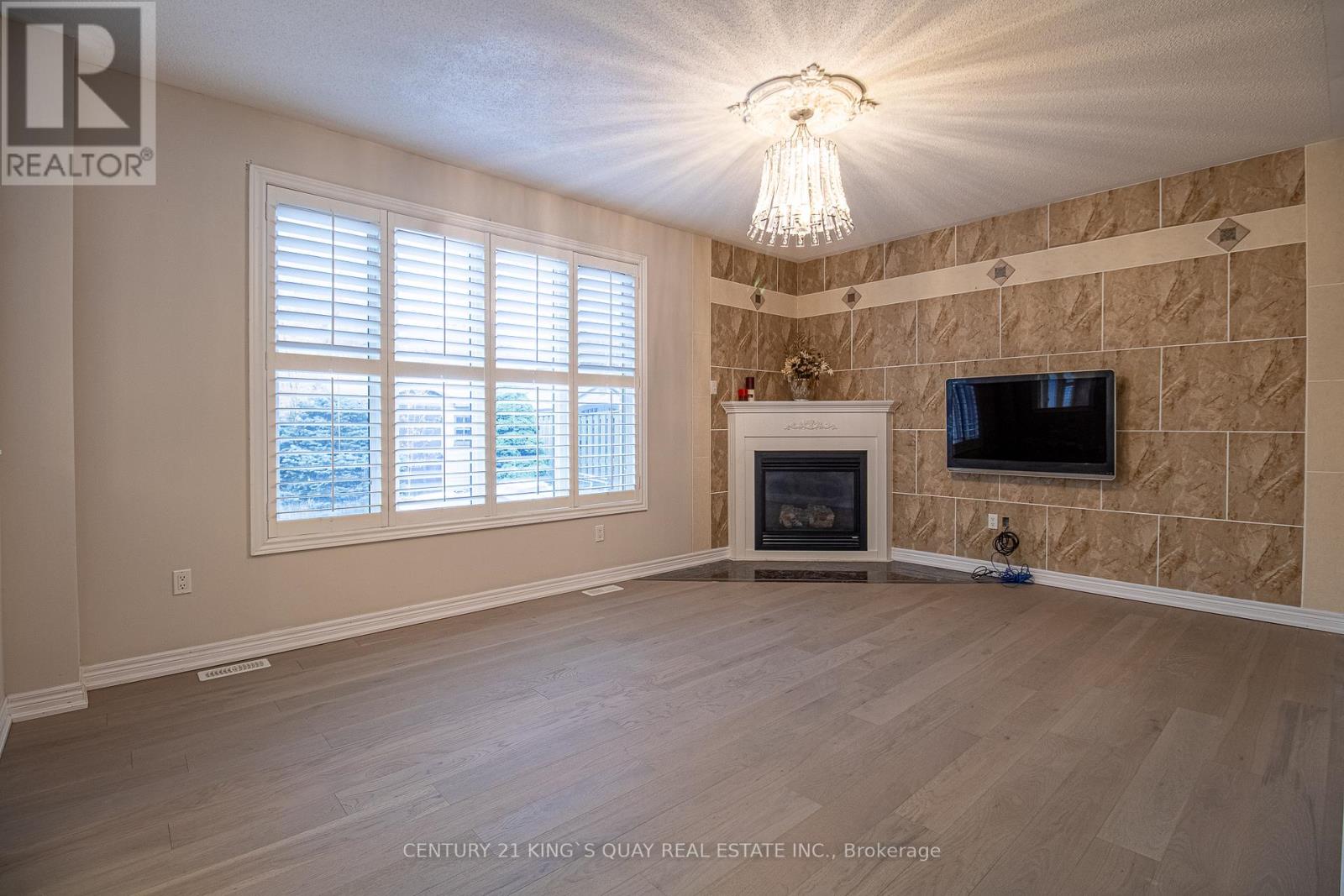 6 Messina Avenue, Brampton, Ontario  L6Y 0M6 - Photo 15 - W13009830