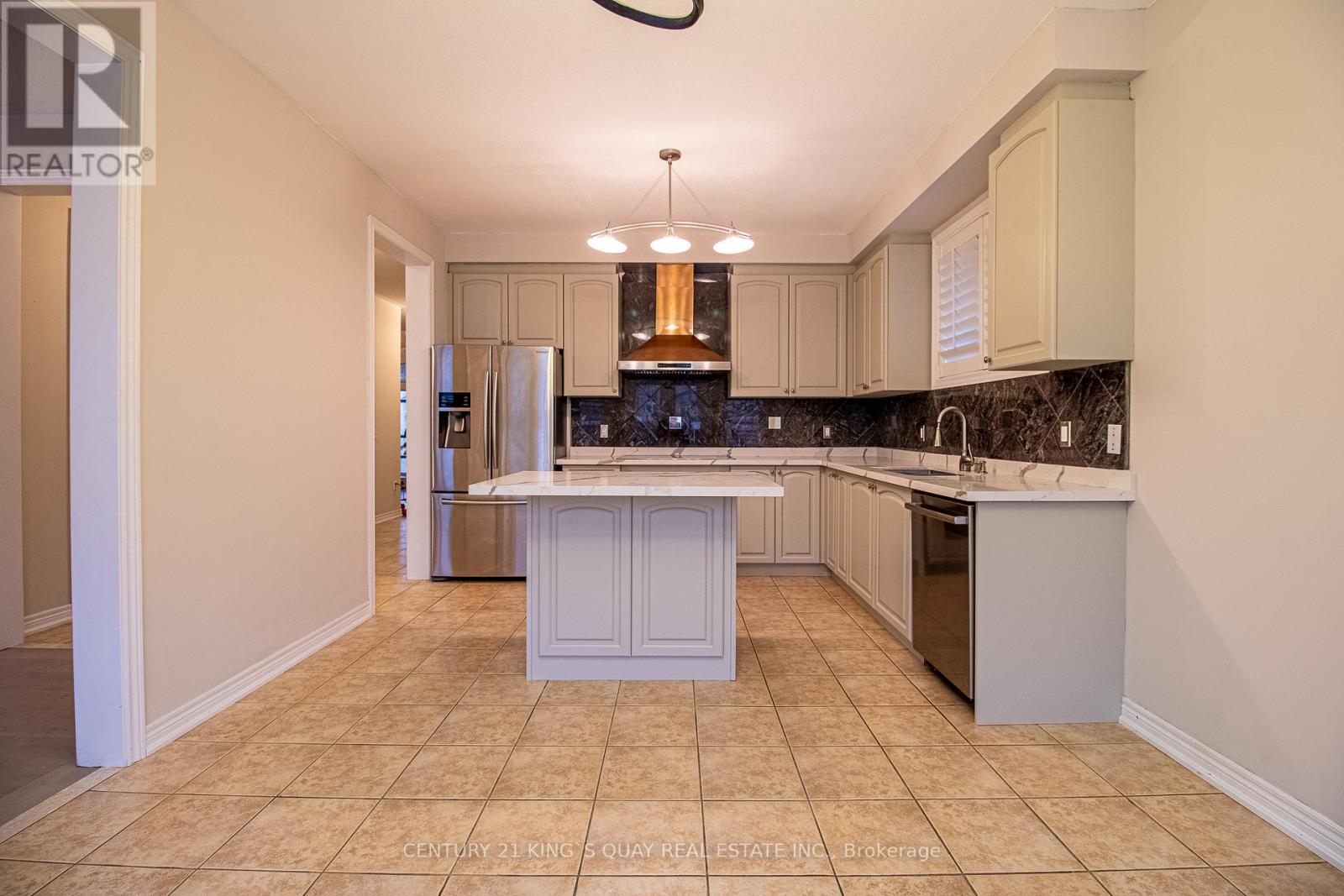 6 Messina Avenue, Brampton, Ontario  L6Y 0M6 - Photo 18 - W13009830