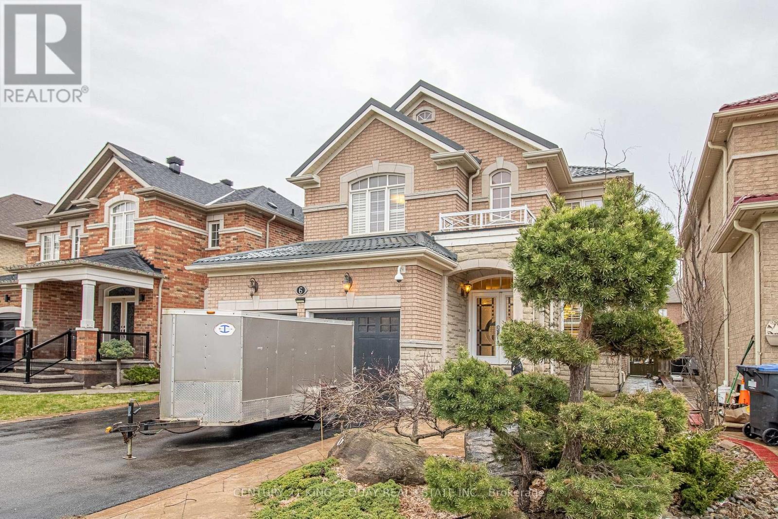 6 Messina Avenue, Brampton, Ontario  L6Y 0M6 - Photo 2 - W13009830