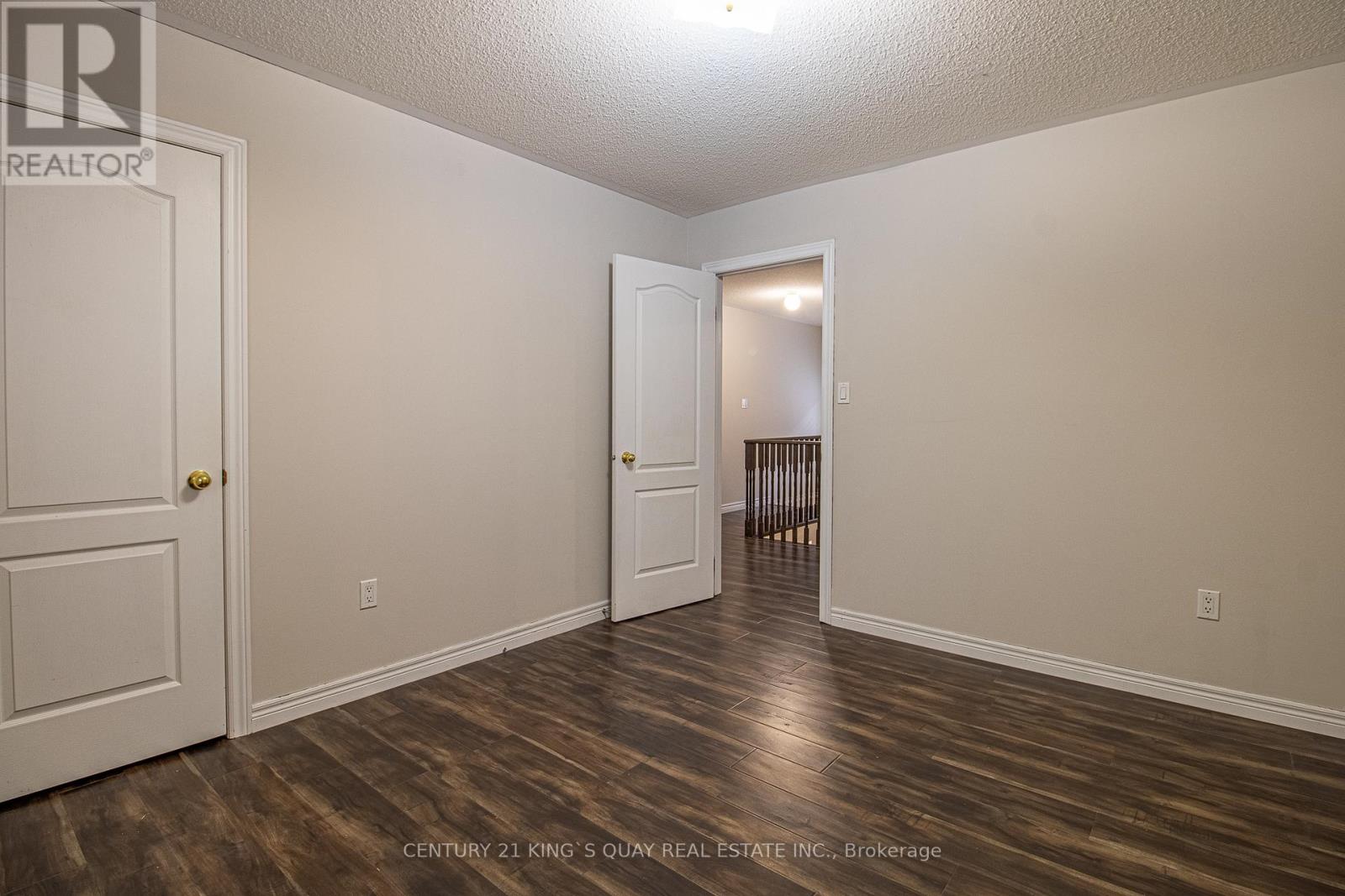 6 Messina Avenue, Brampton, Ontario  L6Y 0M6 - Photo 35 - W13009830