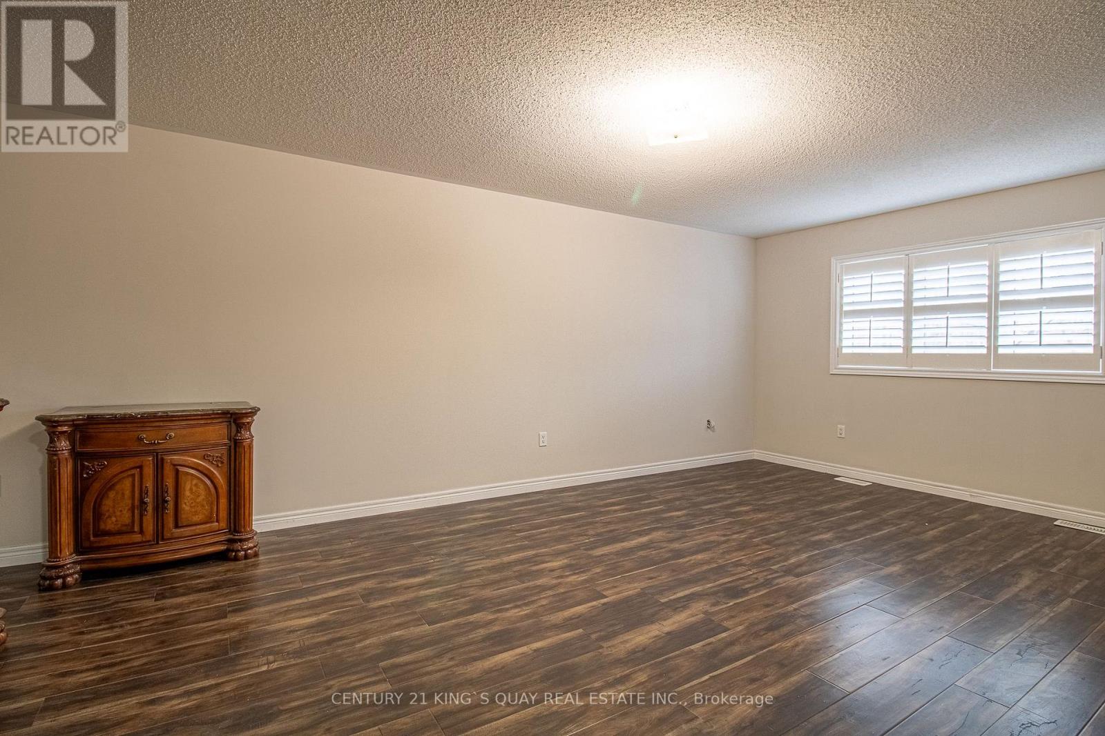 6 Messina Avenue, Brampton, Ontario  L6Y 0M6 - Photo 37 - W13009830