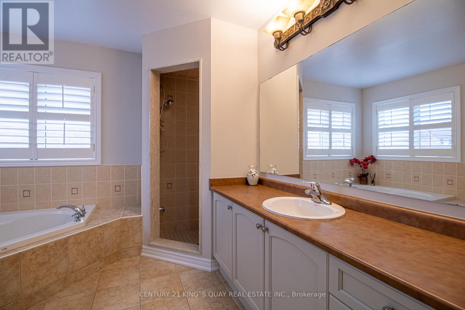 6 Messina Avenue, Brampton, Ontario  L6Y 0M6 - Photo 43 - W13009830