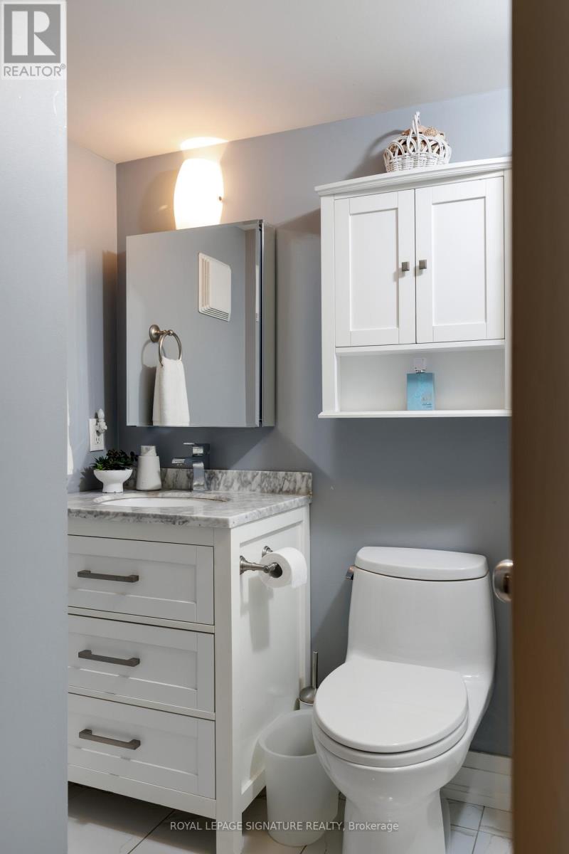 25 Varley Lane, Toronto (Kingsway South), Ontario  M8X 0A9 - Photo 28 - W13009832