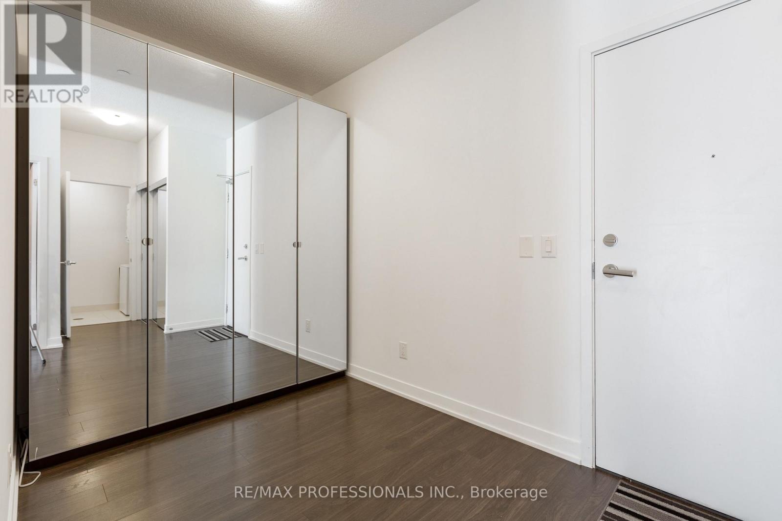317 - 1830 Bloor Street W, Toronto, Ontario  M6P 3K6 - Photo 3 - W13009840