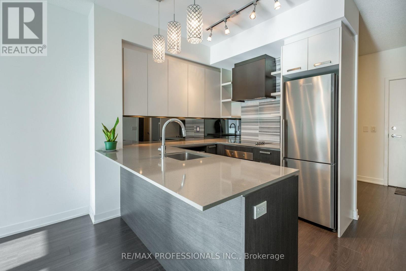 317 - 1830 Bloor Street W, Toronto, Ontario  M6P 3K6 - Photo 5 - W13009840