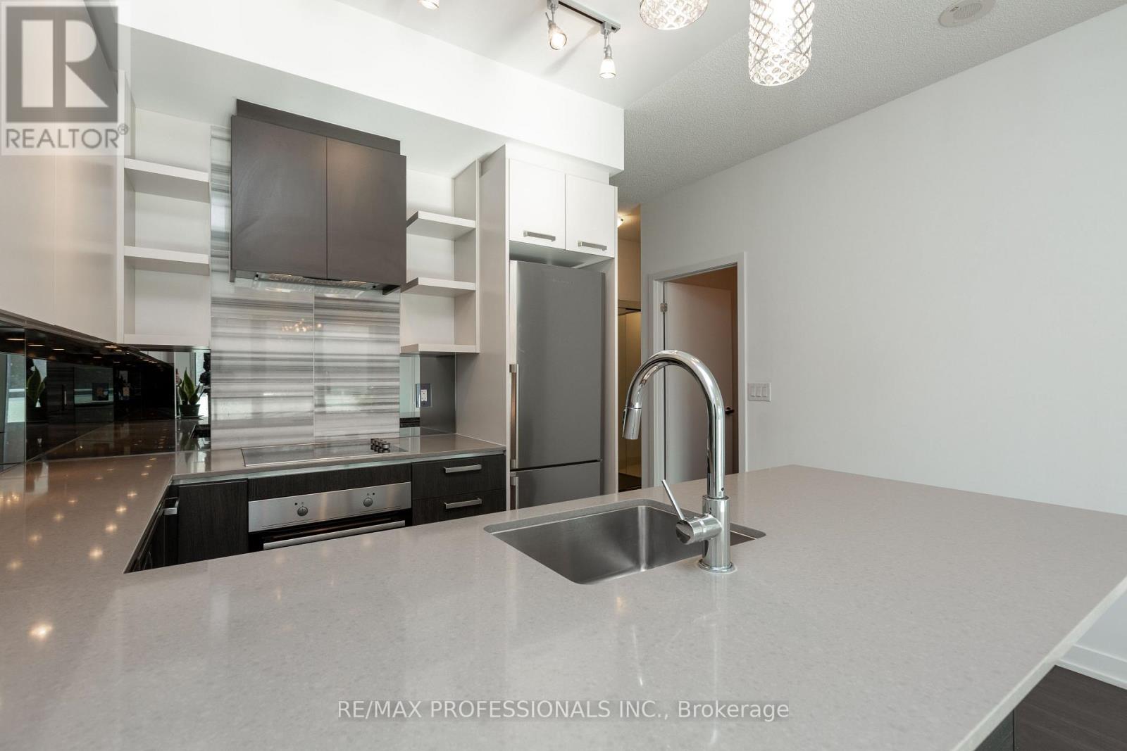 317 - 1830 Bloor Street W, Toronto, Ontario  M6P 3K6 - Photo 6 - W13009840