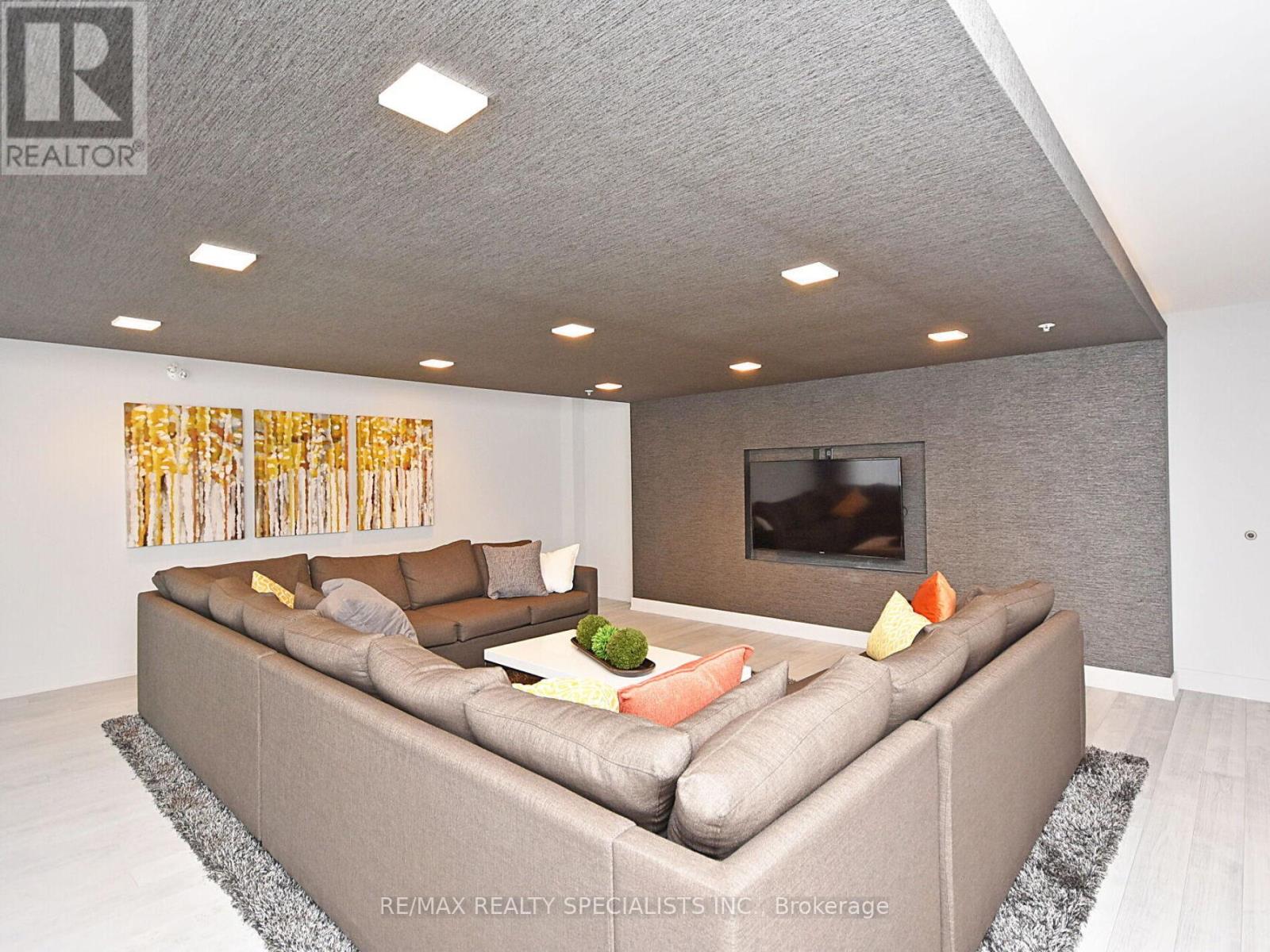 131 - 3170 Erin Mills Parkway, Mississauga, Ontario L5L 0B6 - Photo 27 - W13009846