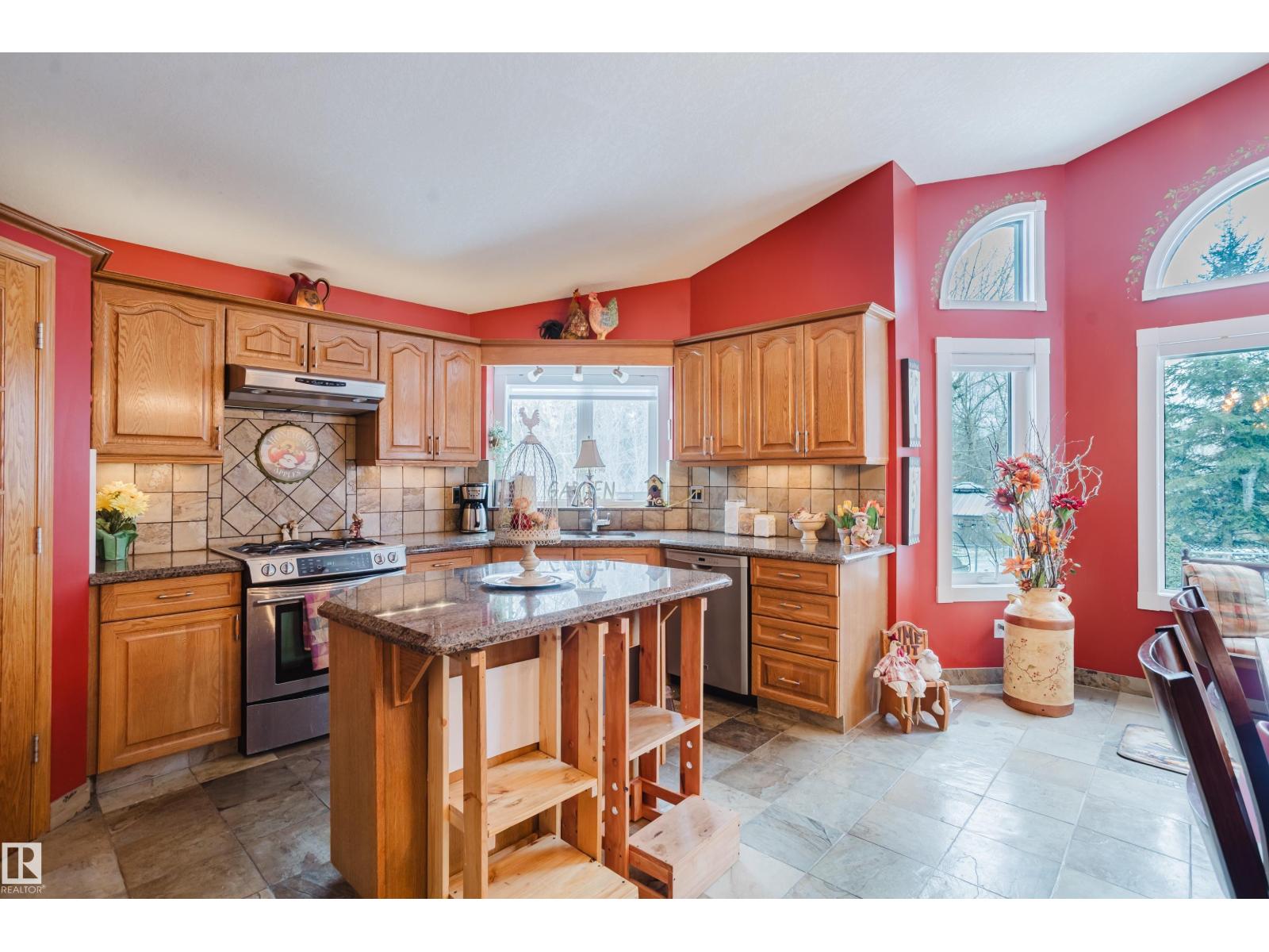 4204 48 St Nw, Edmonton, Alberta  T6L 6J5 - Photo 9 - E4482699