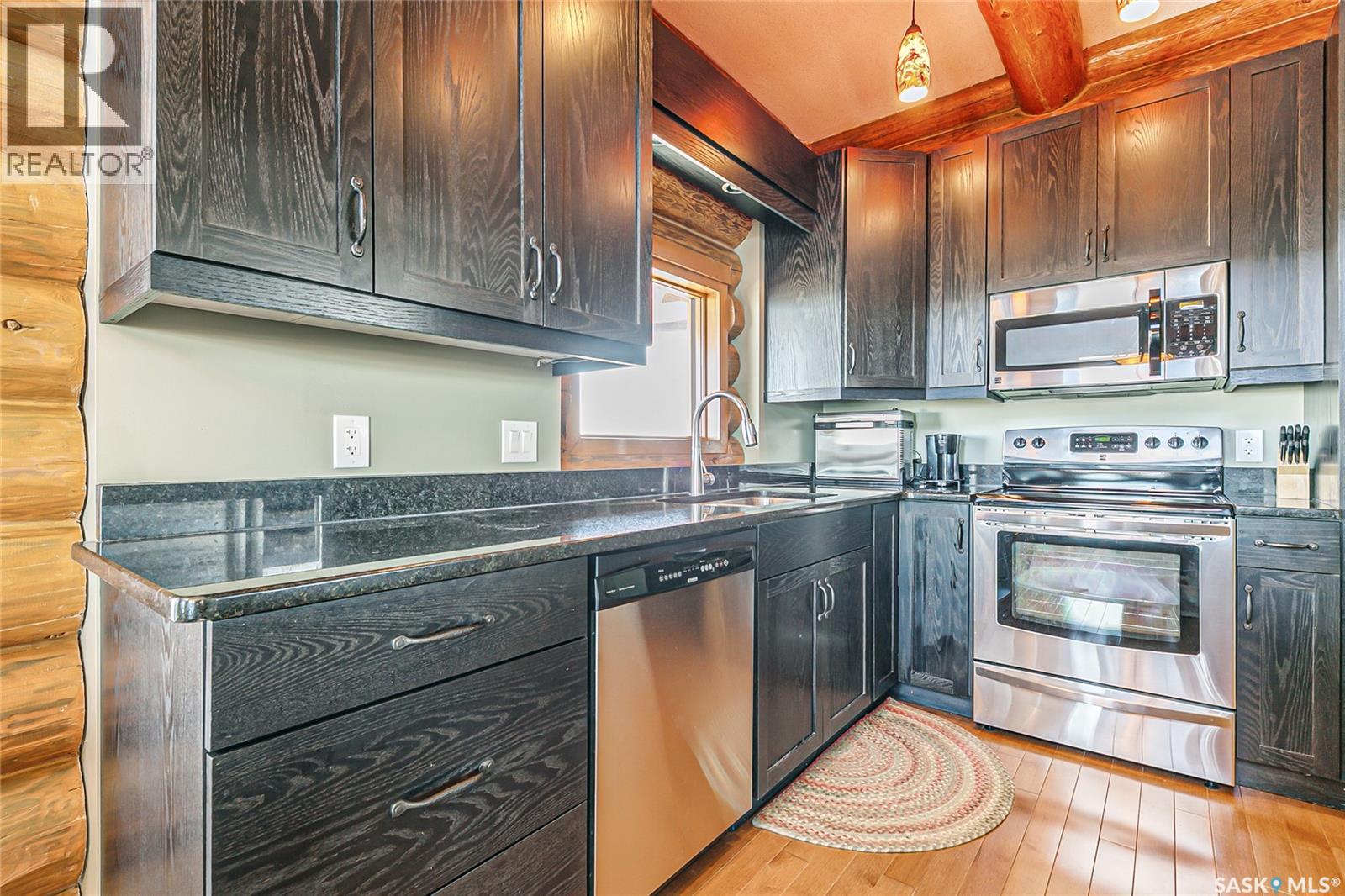 112-114 Dogwood Drive, Regina Beach, Saskatchewan  S0G 4C0 - Photo 15 - SK033058