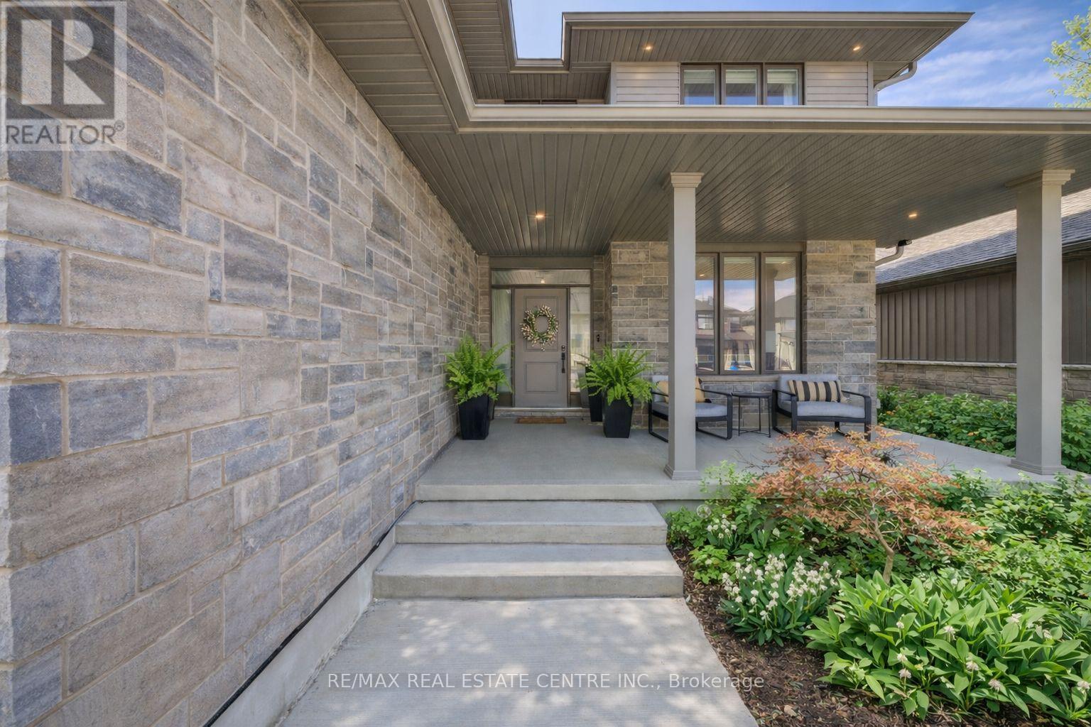 70 Rea Drive, Centre Wellington, Ontario  N1M 0H5 - Photo 2 - X13009800