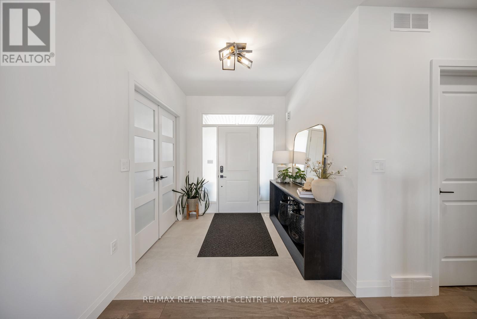 70 Rea Drive, Centre Wellington, Ontario  N1M 0H5 - Photo 4 - X13009800