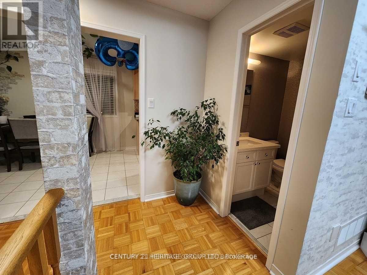 99 Lucena Crescent, Vaughan, Ontario  L6A 2W4 - Photo 8 - N13004448