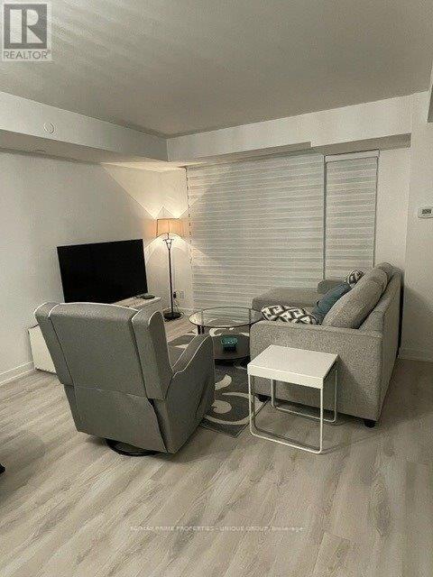 Th 109 - 106 Varna Drive, Toronto, Ontario  M6H 0C8 - Photo 7 - W12981096