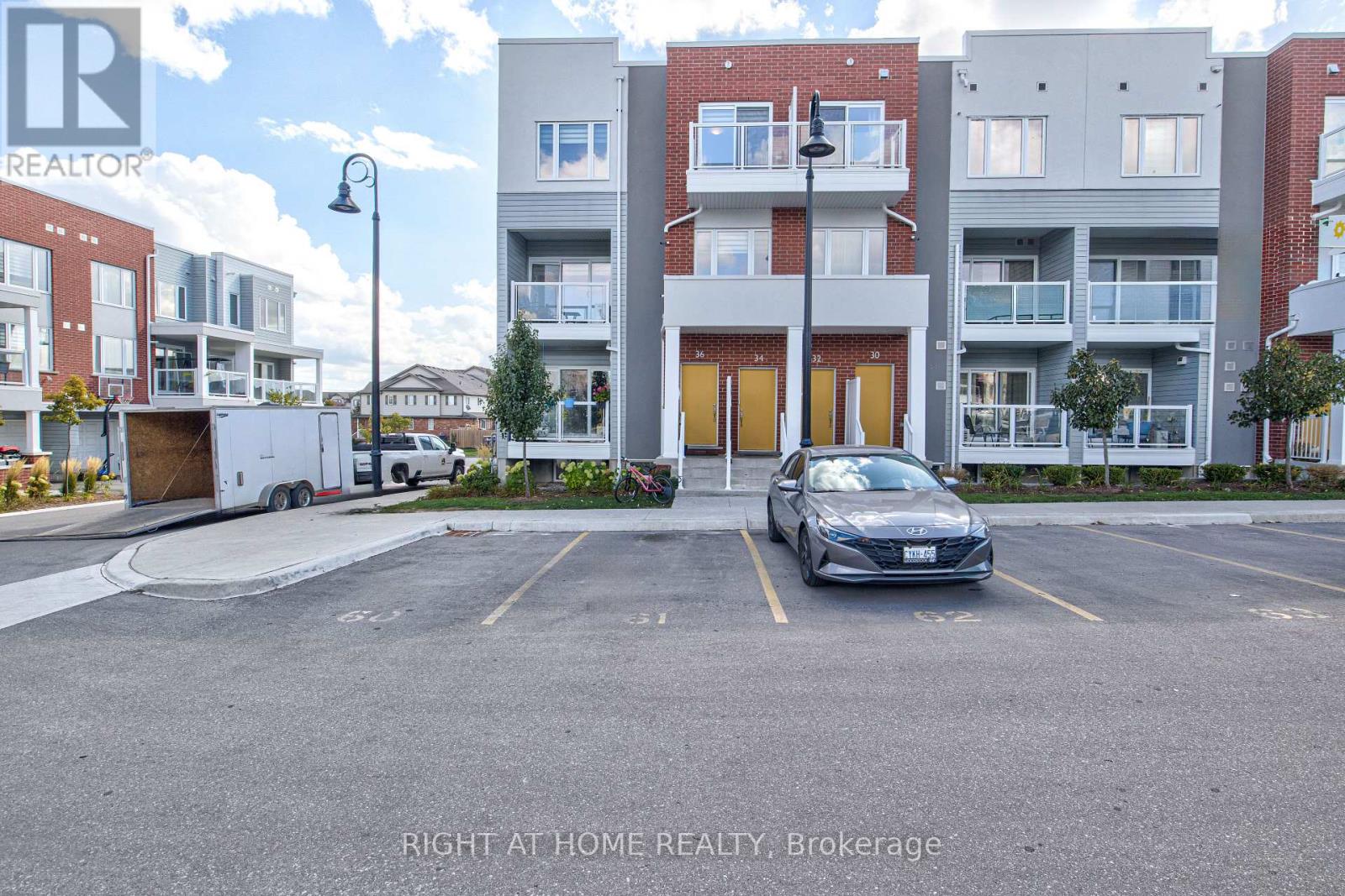 34 VITALITY DRIVE, Kitchener, Ontario