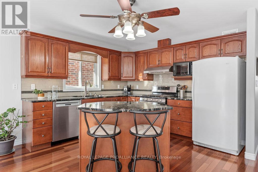 5 Simcoe Drive, Belleville, Ontario  K8N 0N7 - Photo 12 - X13003752