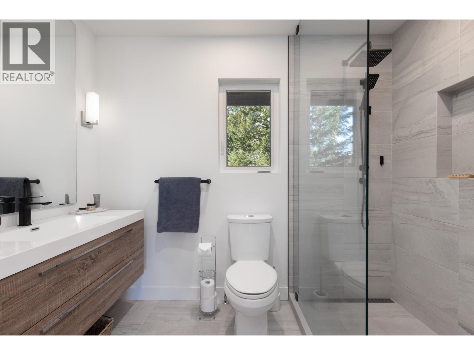 780 Green Road, Pemberton, British Columbia V0N 2L2 - Photo 13 - R3112514