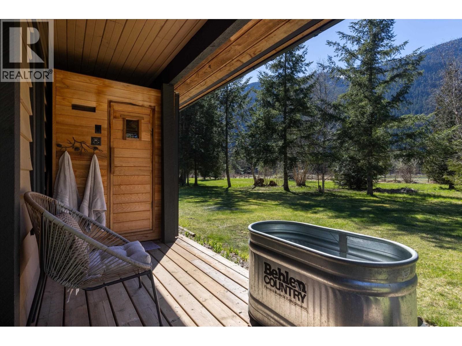 780 Green Road, Pemberton, British Columbia V0N 2L2 - Photo 27 - R3112514