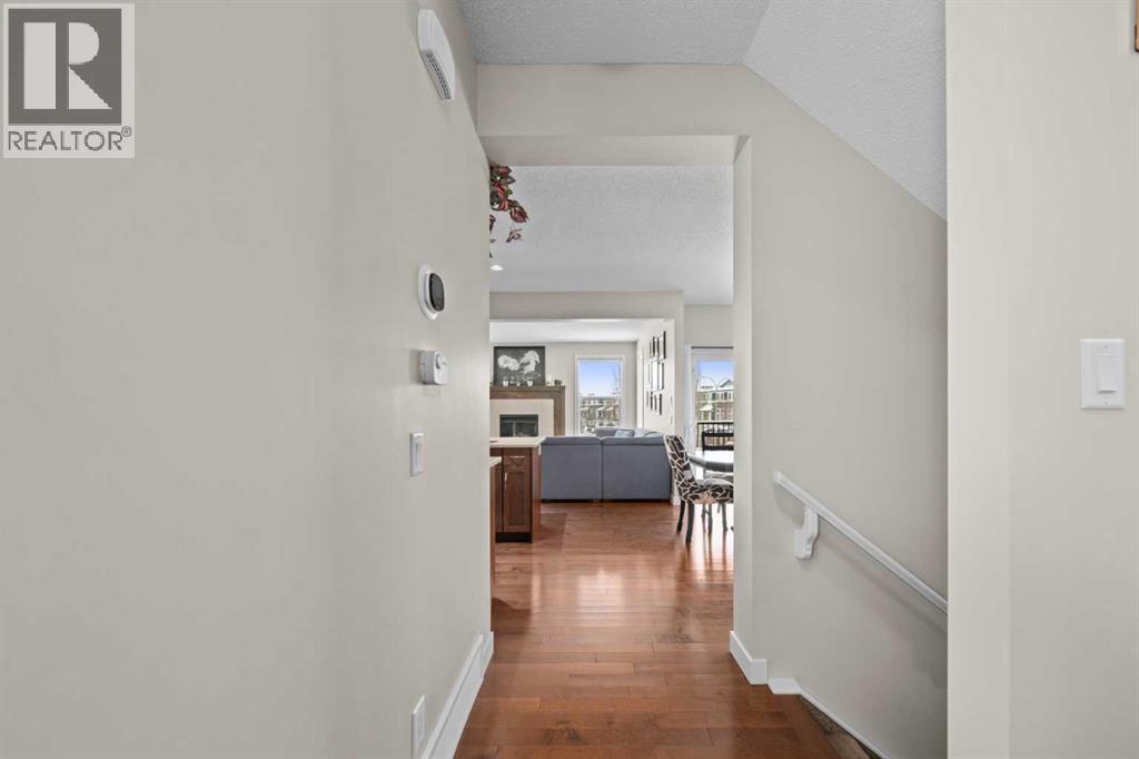 49 Evansview Manor Nw, Calgary, Alberta  T3P 0J7 - Photo 3 - A2289759