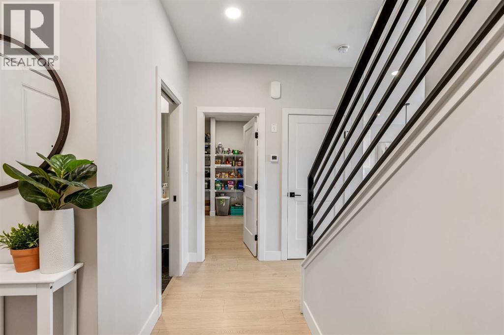 147 Goldenrod Road W, Lethbridge, Alberta  T1J 5W8 - Photo 5 - A2300709