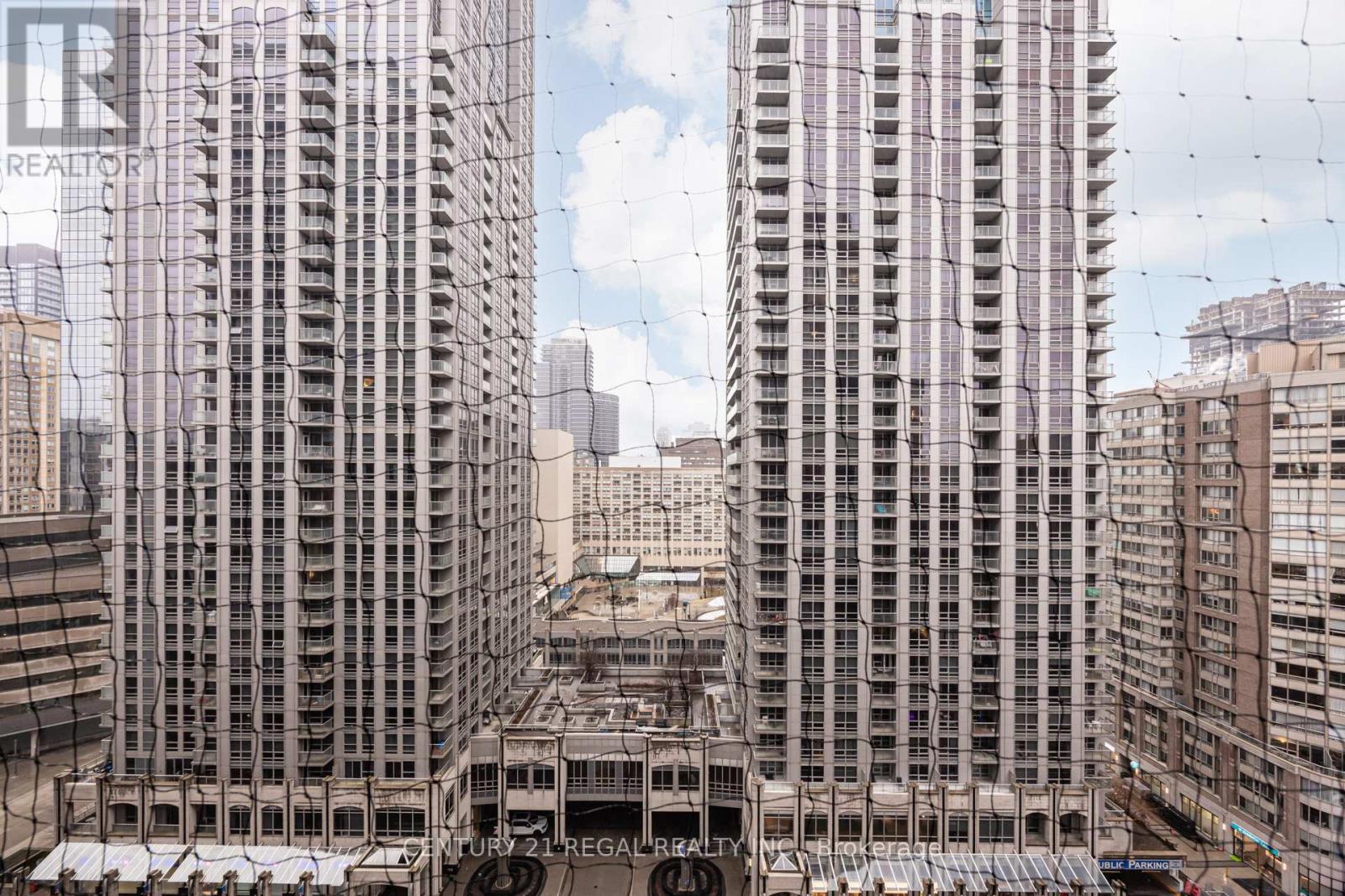 1803 - 750 Bay Street, Toronto, Ontario  M5G 1N6 - Photo 34 - C12912348