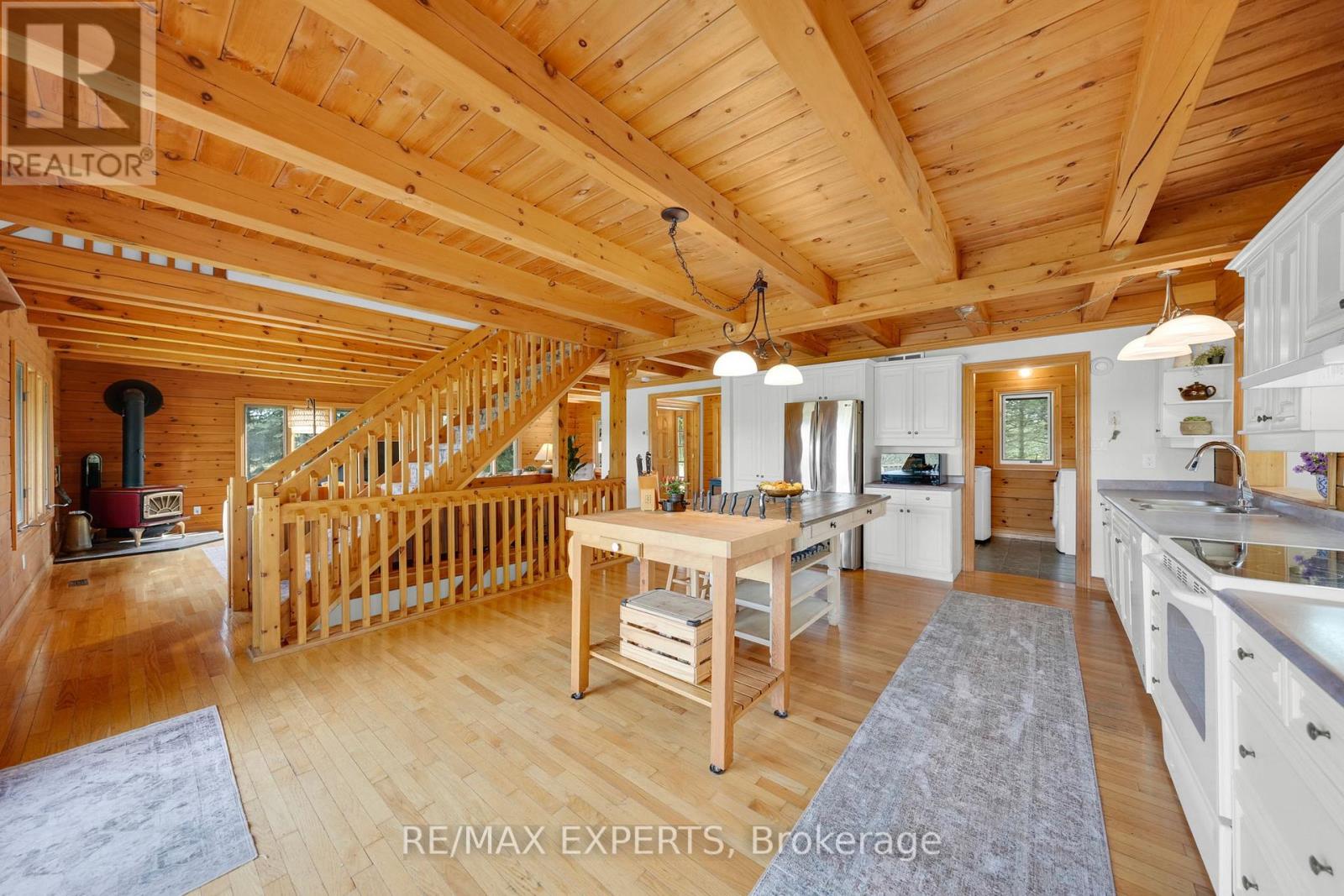 15481 Mount Wolfe Road, Caledon, Ontario  L7E 3P3 - Photo 13 - W12857848