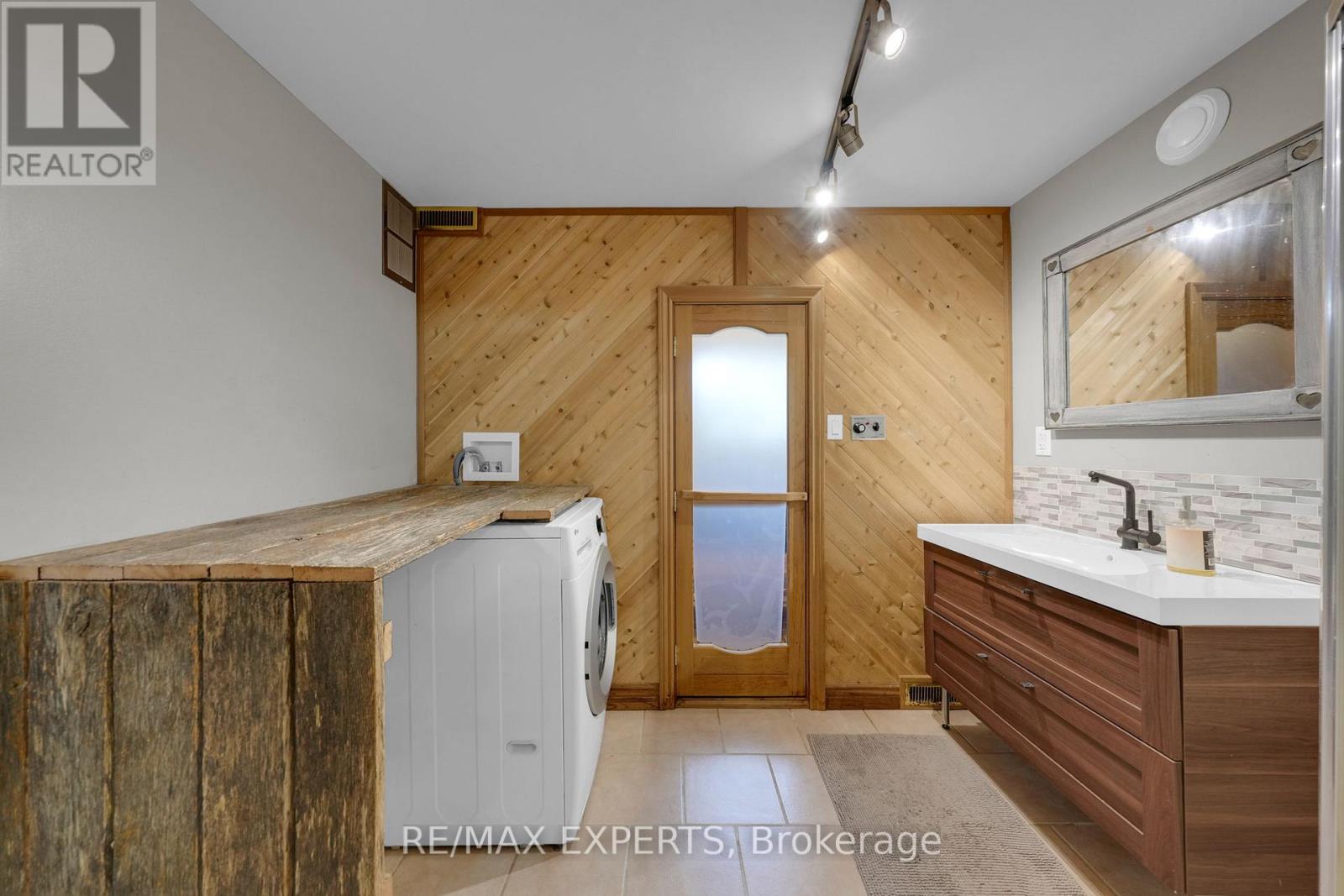 15481 Mount Wolfe Road, Caledon, Ontario  L7E 3P3 - Photo 37 - W12857848