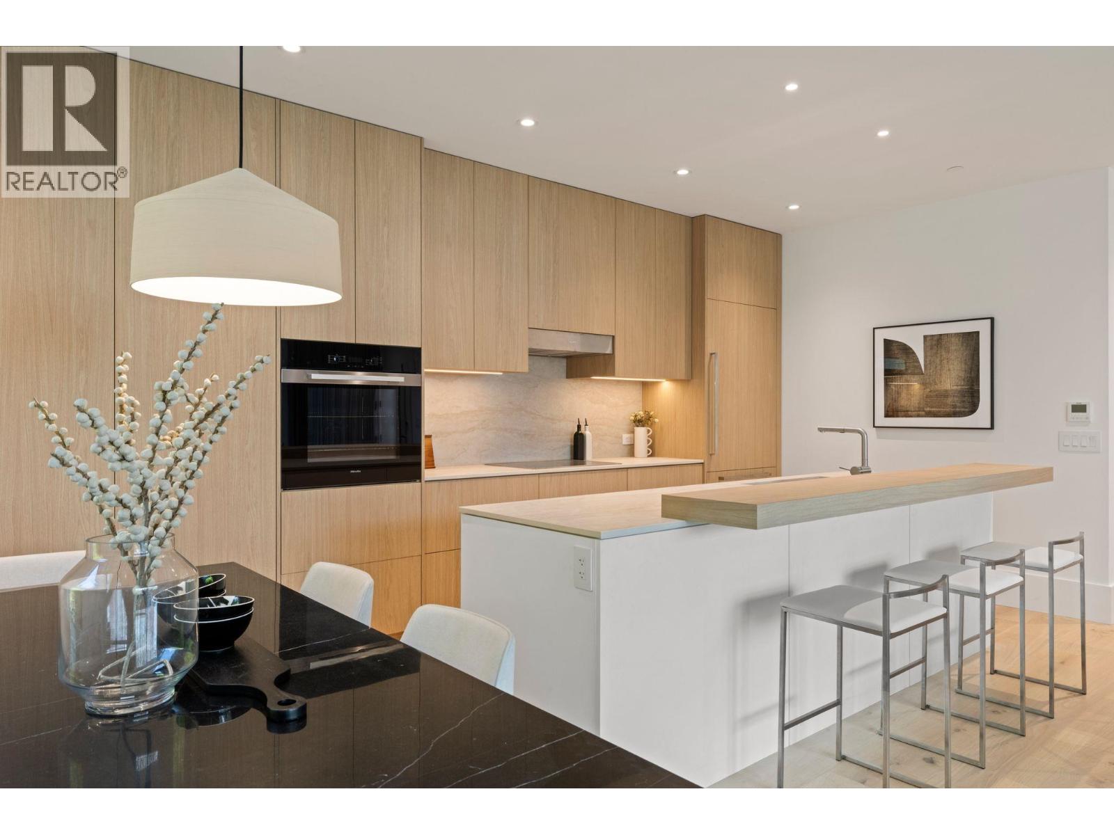 1 2830 Musqueamview Street, Vancouver, British Columbia  V6K 2R9 - Photo 8 - R3112456