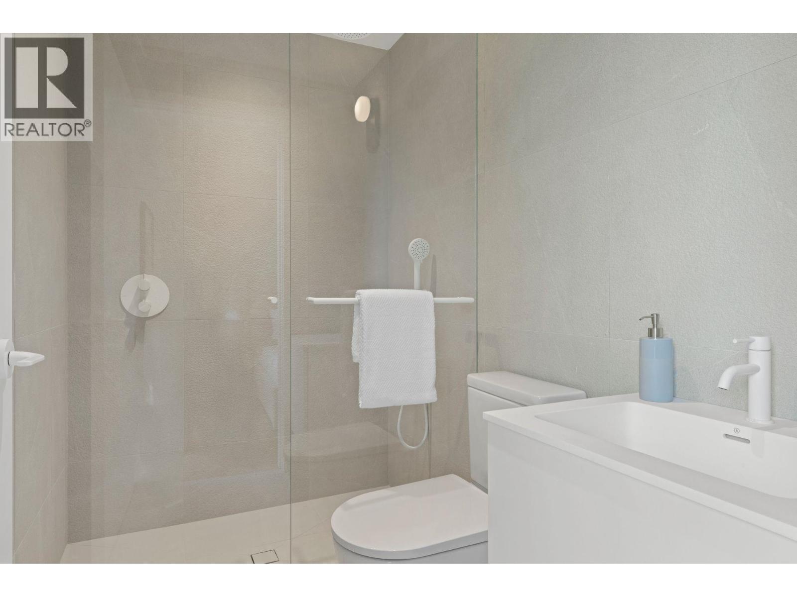 1 2830 Musqueamview Street, Vancouver, British Columbia  V6K 2R9 - Photo 22 - R3112456