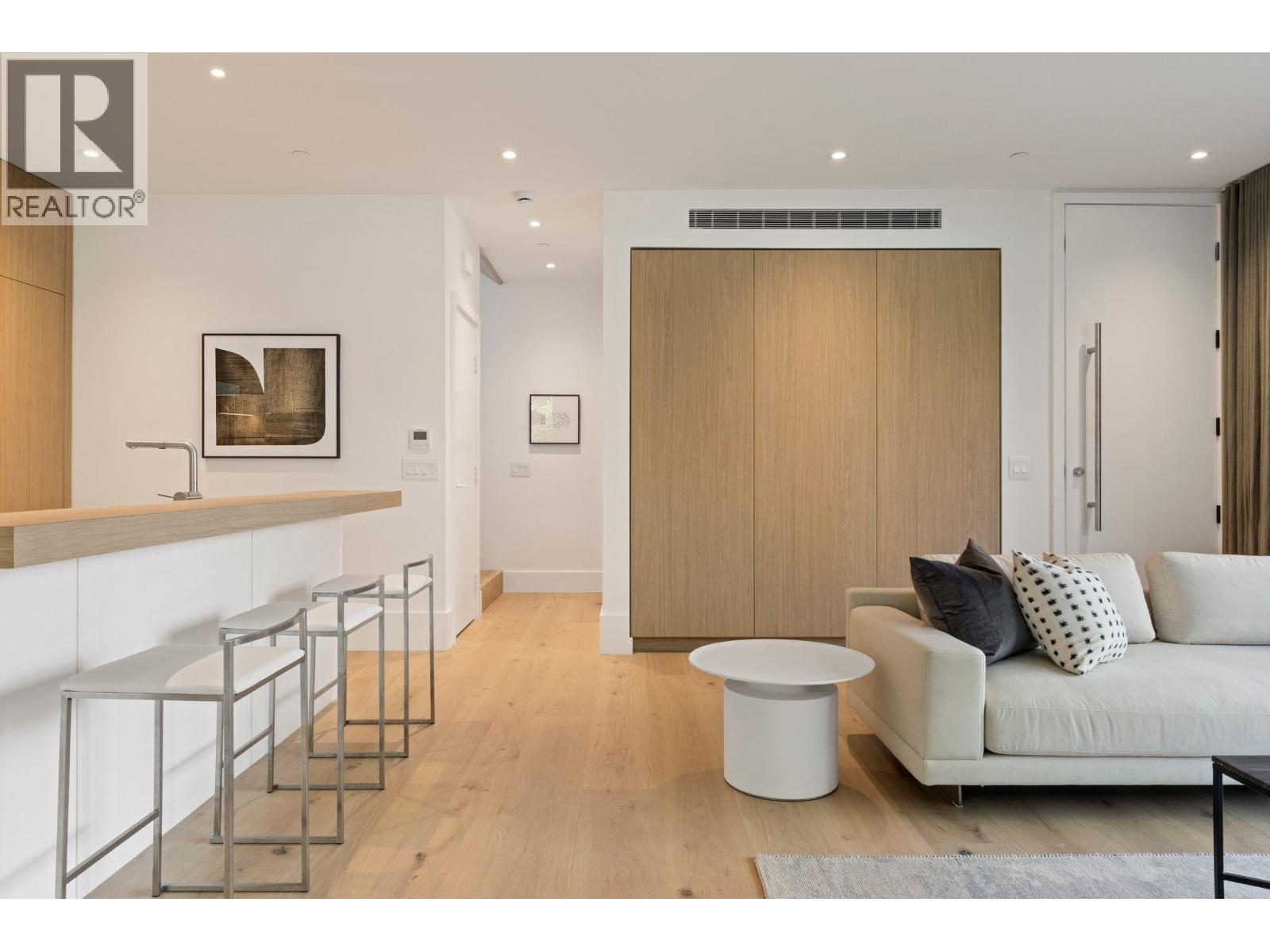 1 2830 Musqueamview Street, Vancouver, British Columbia  V6K 2R9 - Photo 13 - R3112456