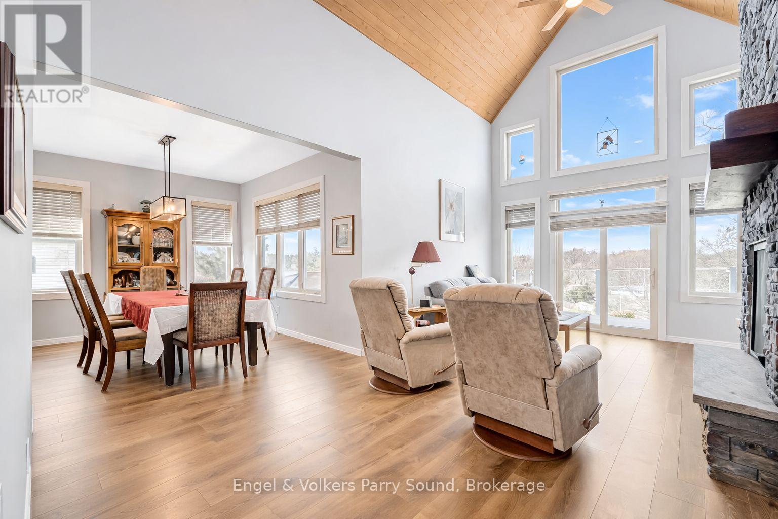 29 Queen Street, Parry Sound, Ontario  P2A 2W1 - Photo 7 - X13009924