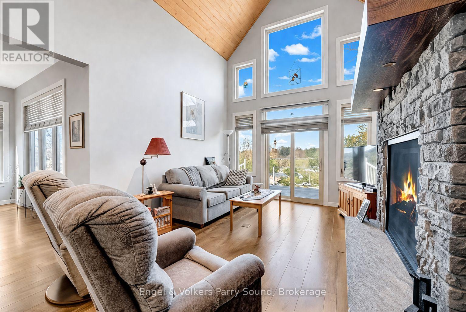 29 Queen Street, Parry Sound, Ontario  P2A 2W1 - Photo 9 - X13009924