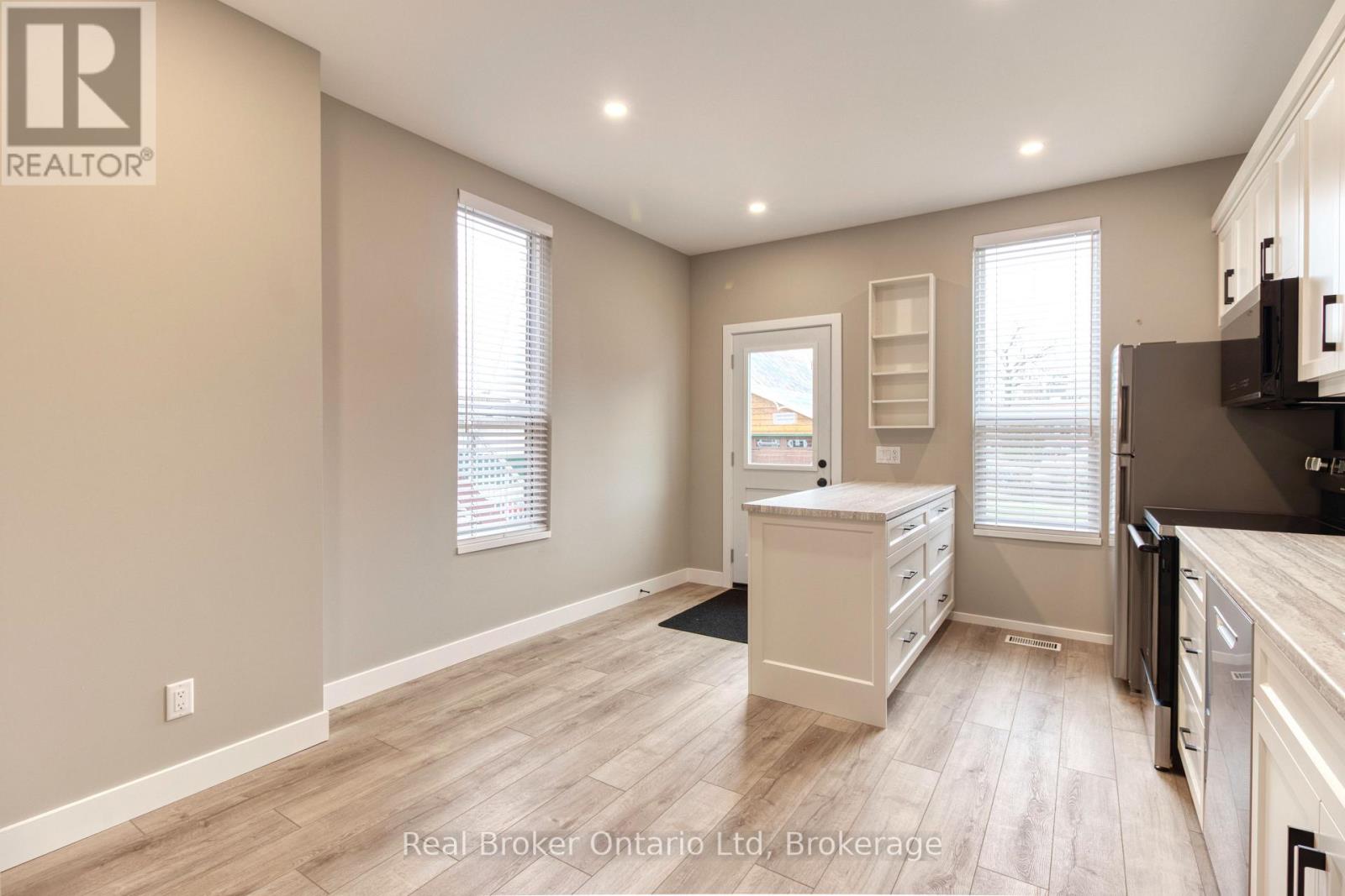 944 5th Avenue E, Owen Sound, Ontario  N4K 2S2 - Photo 13 - X13009966