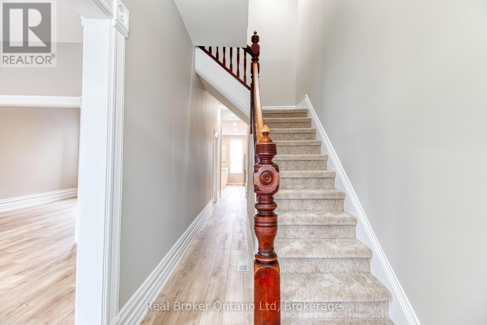 944 5th Avenue E, Owen Sound, Ontario  N4K 2S2 - Photo 4 - X13009966