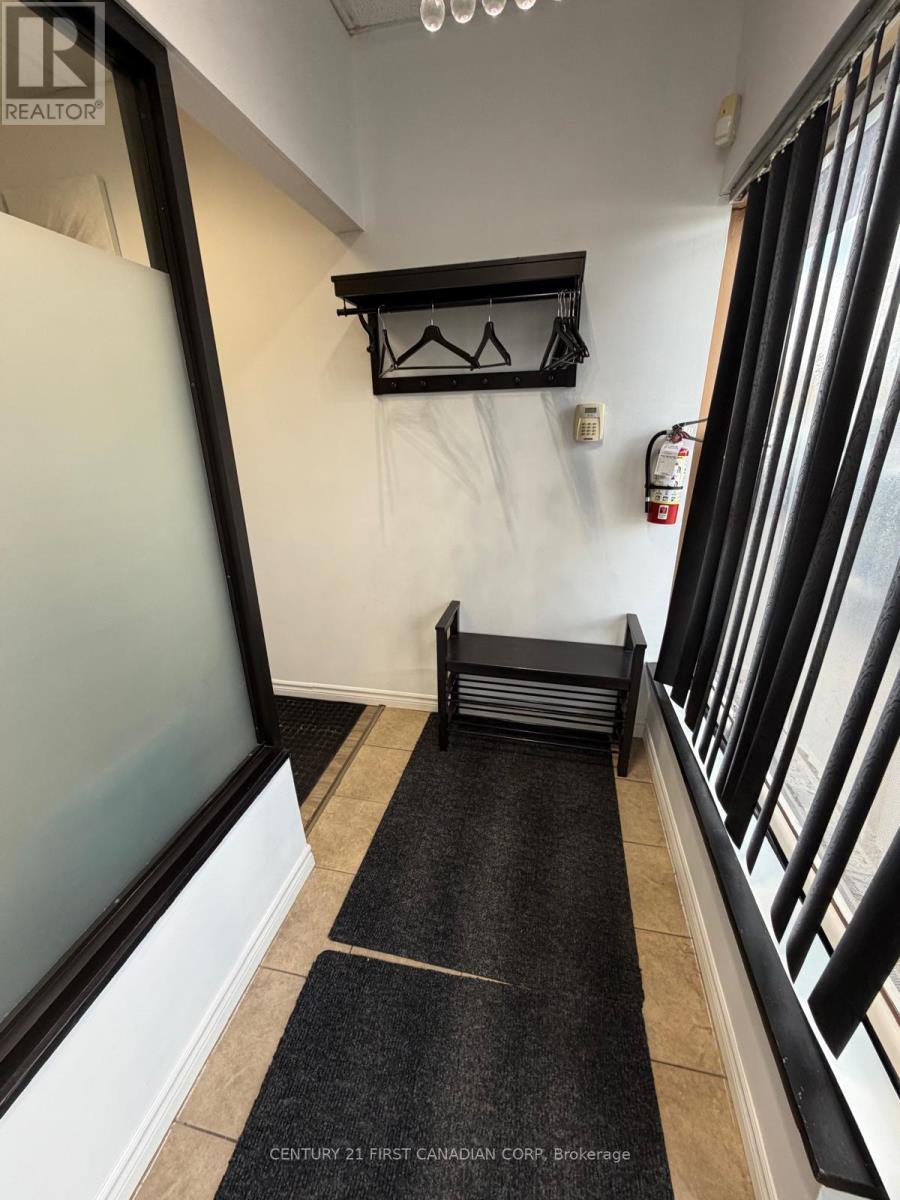 4 - 1775 Ernest Avenue S, London South, Ontario  N6E 2V5 - Photo 3 - X13009918