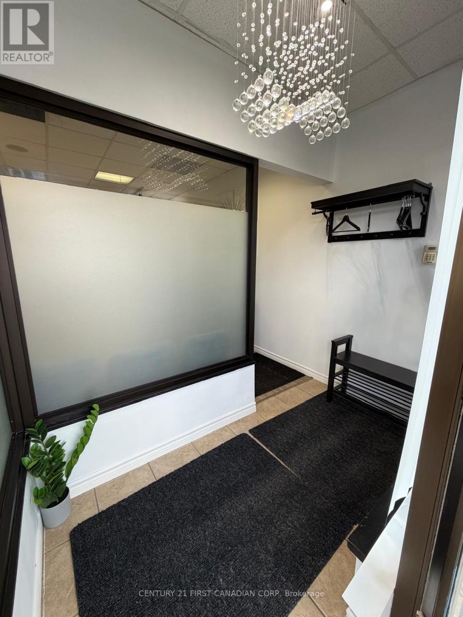 4 - 1775 Ernest Avenue S, London South, Ontario  N6E 2V5 - Photo 4 - X13009918