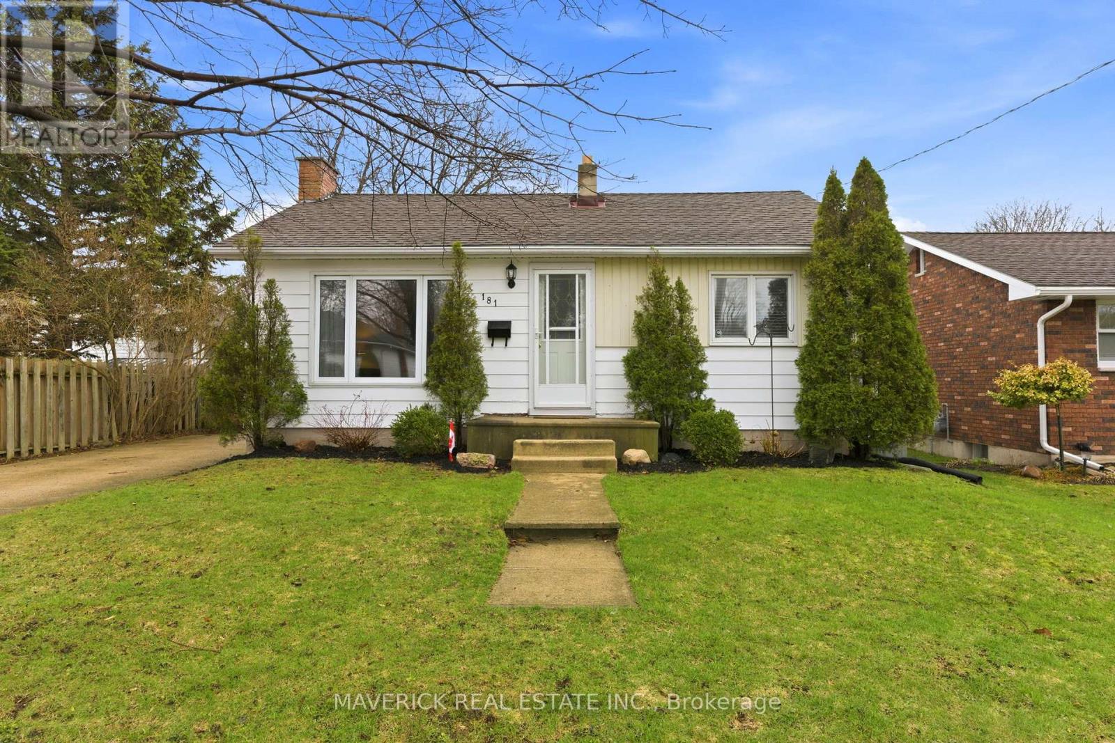 181 Picton Street W, Goderich, Ontario  N7A 2C6 - Photo 2 - X13009940