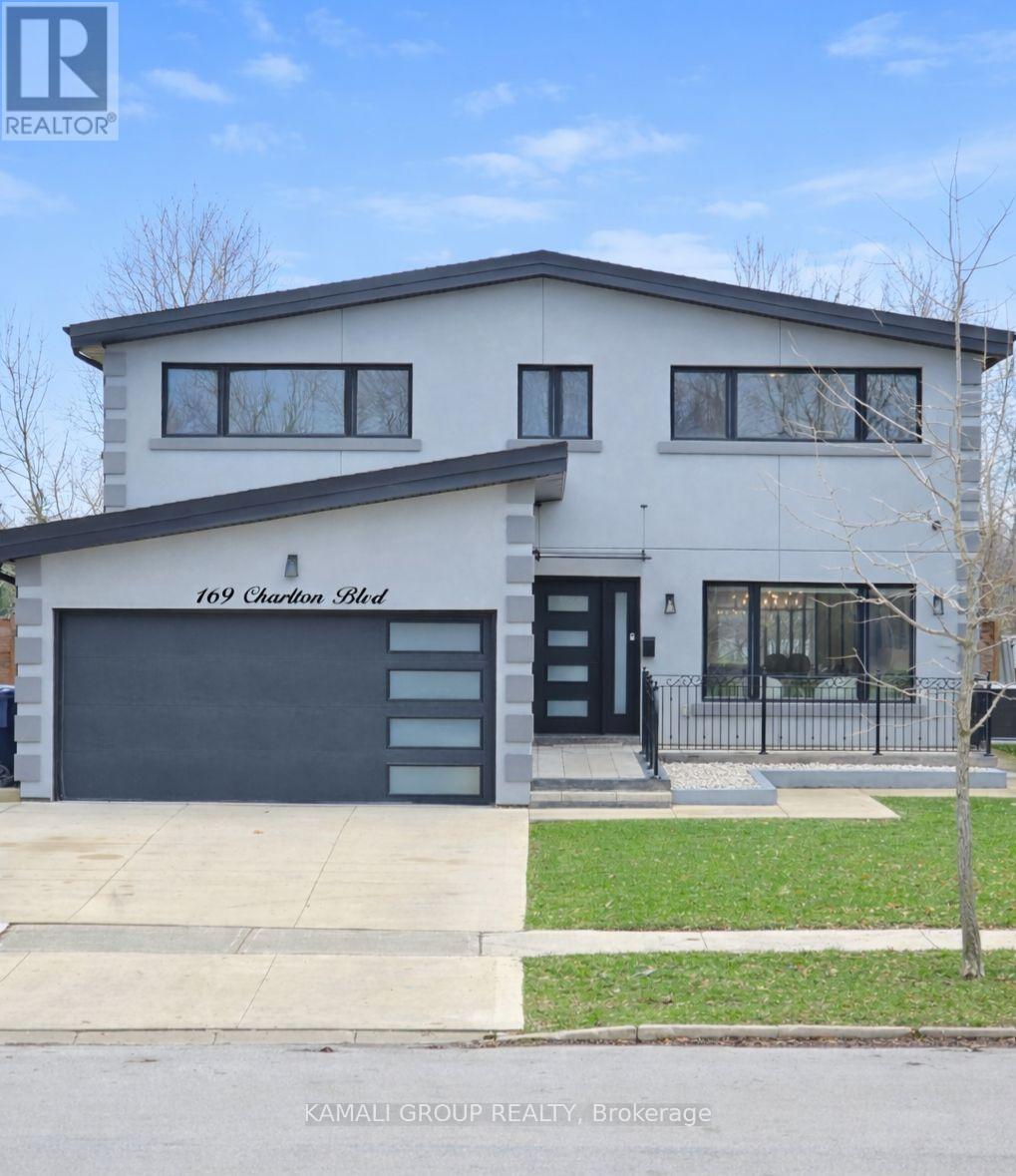 169 CHARLTON BOULEVARD, Toronto, Ontario
