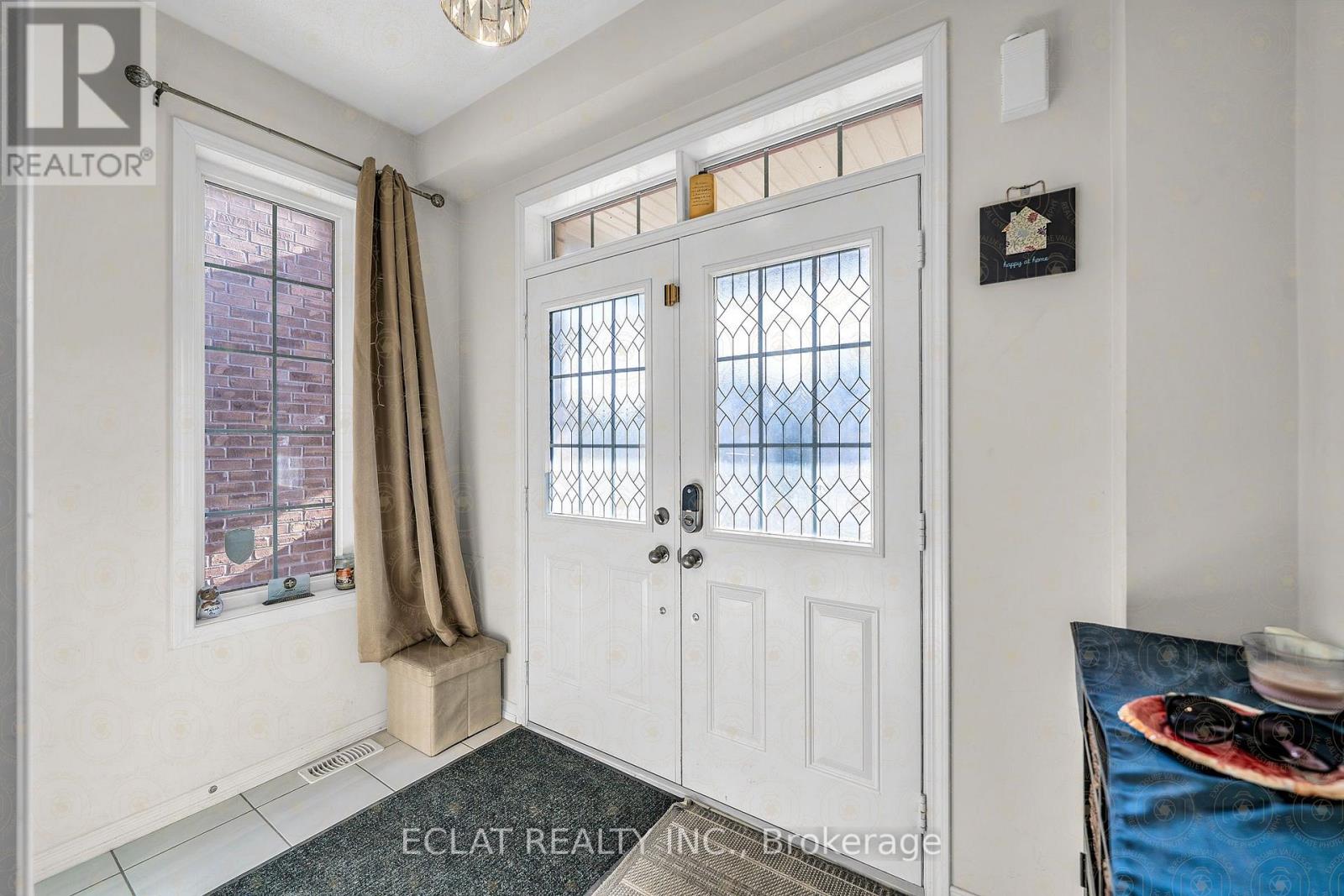 2553 Craftsman Drive, Oshawa, Ontario  L1L 0M4 - Photo 3 - E13009862