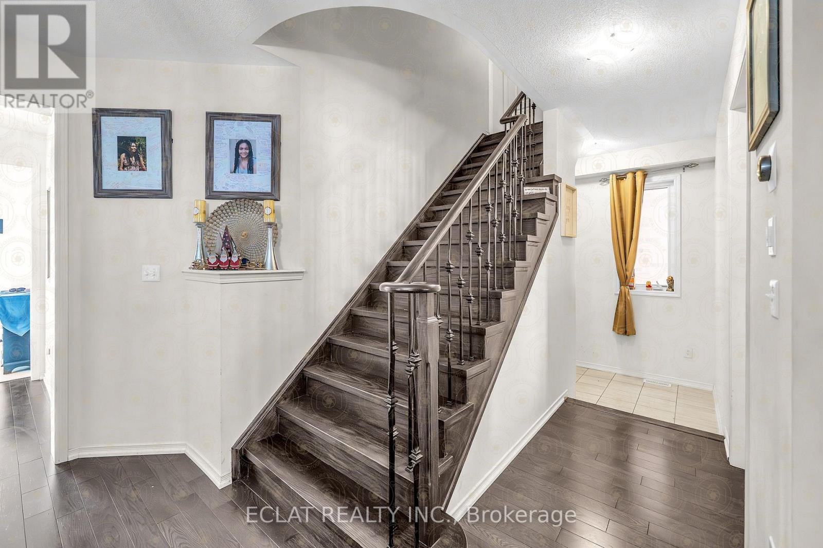 2553 Craftsman Drive, Oshawa, Ontario  L1L 0M4 - Photo 4 - E13009862