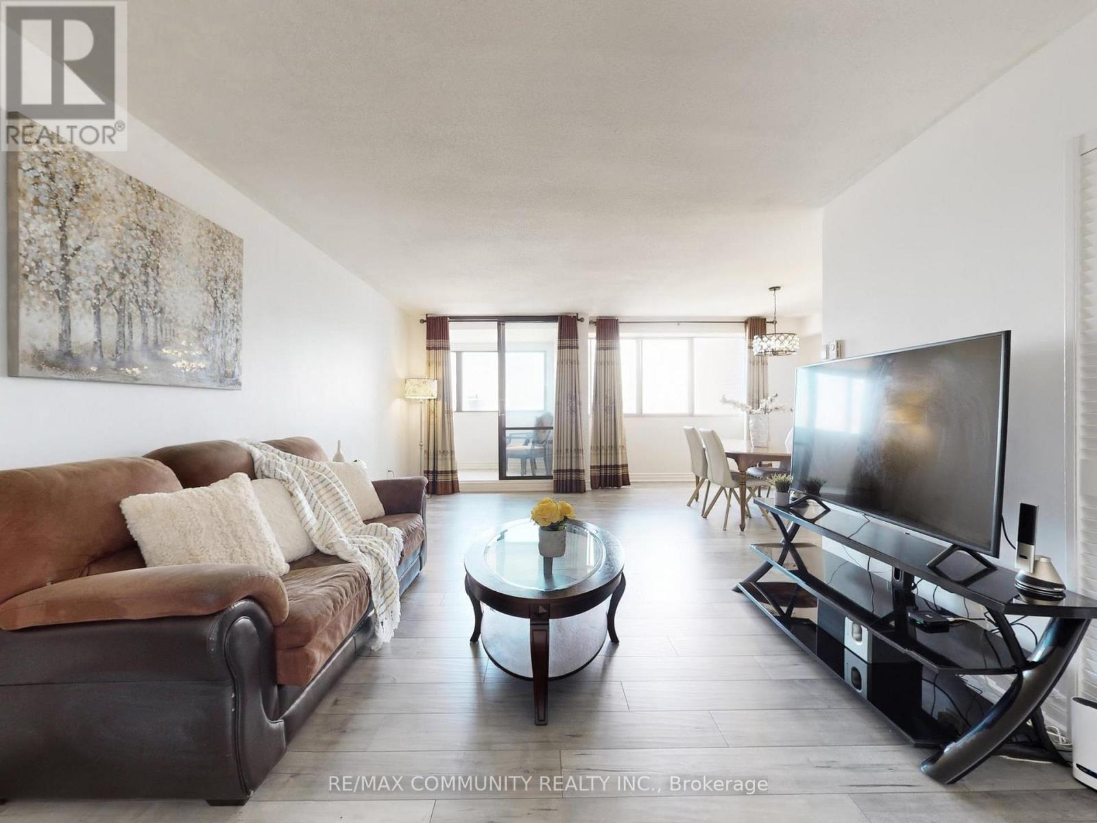 3706 - 3 Massey Square, Toronto, Ontario  M4C 5L5 - Photo 12 - E13009892