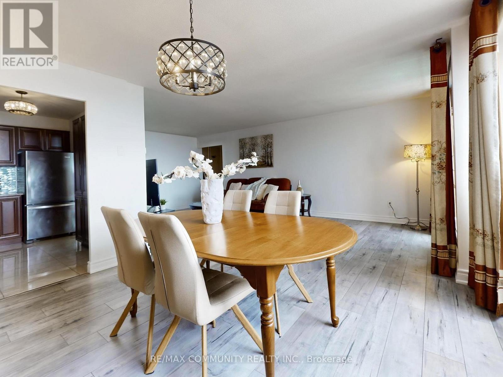 3706 - 3 Massey Square, Toronto, Ontario  M4C 5L5 - Photo 19 - E13009892