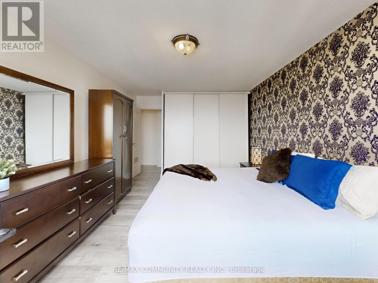 3706 - 3 Massey Square, Toronto, Ontario  M4C 5L5 - Photo 28 - E13009892