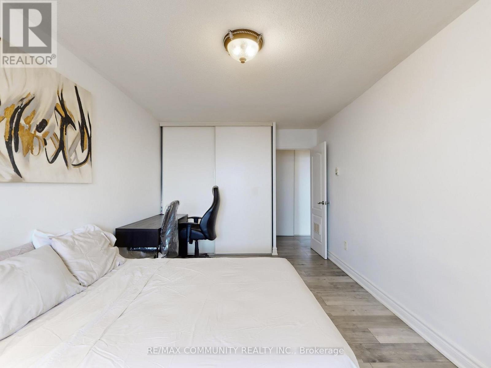 3706 - 3 Massey Square, Toronto, Ontario  M4C 5L5 - Photo 34 - E13009892