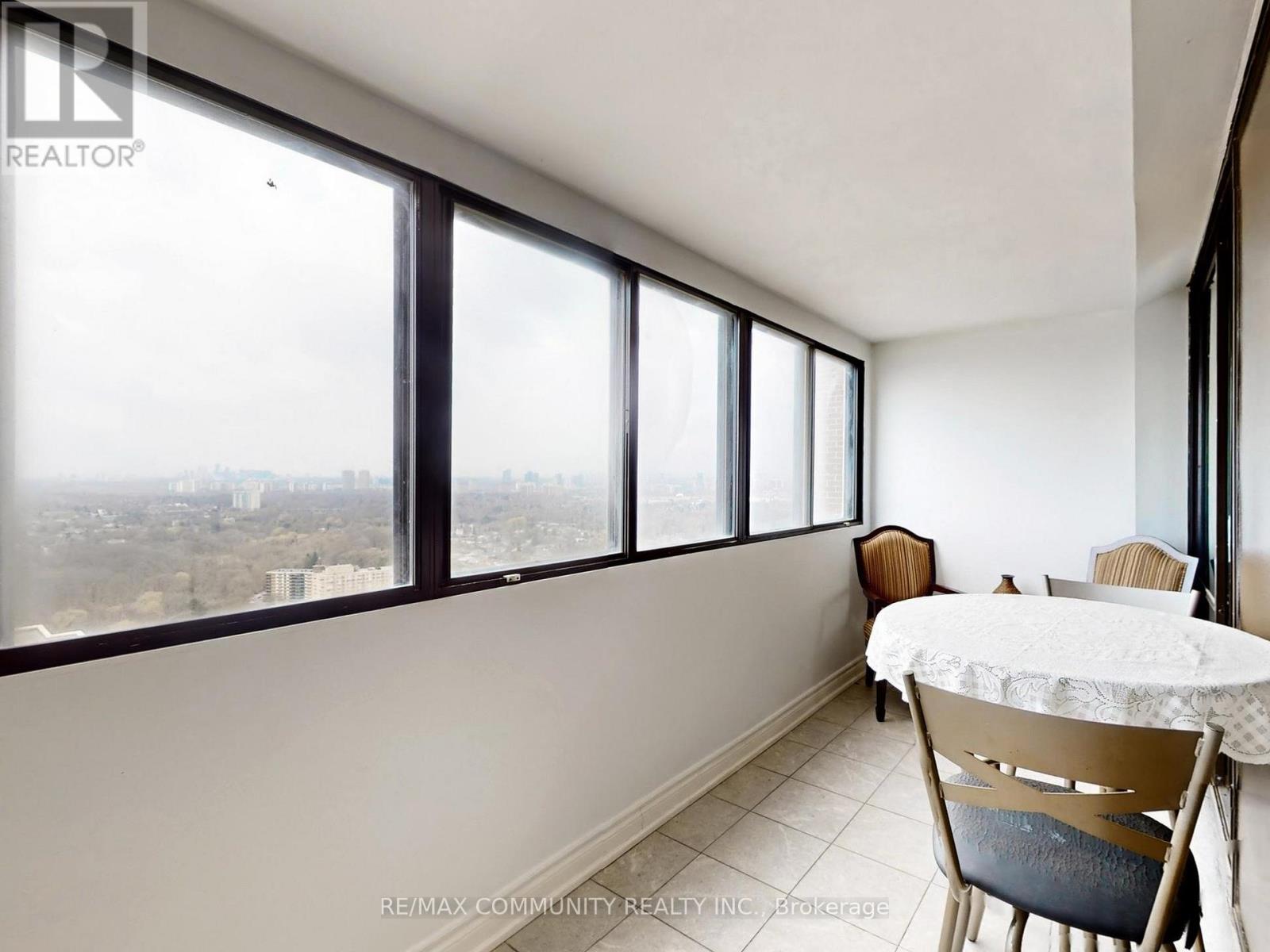 3706 - 3 Massey Square, Toronto, Ontario  M4C 5L5 - Photo 38 - E13009892