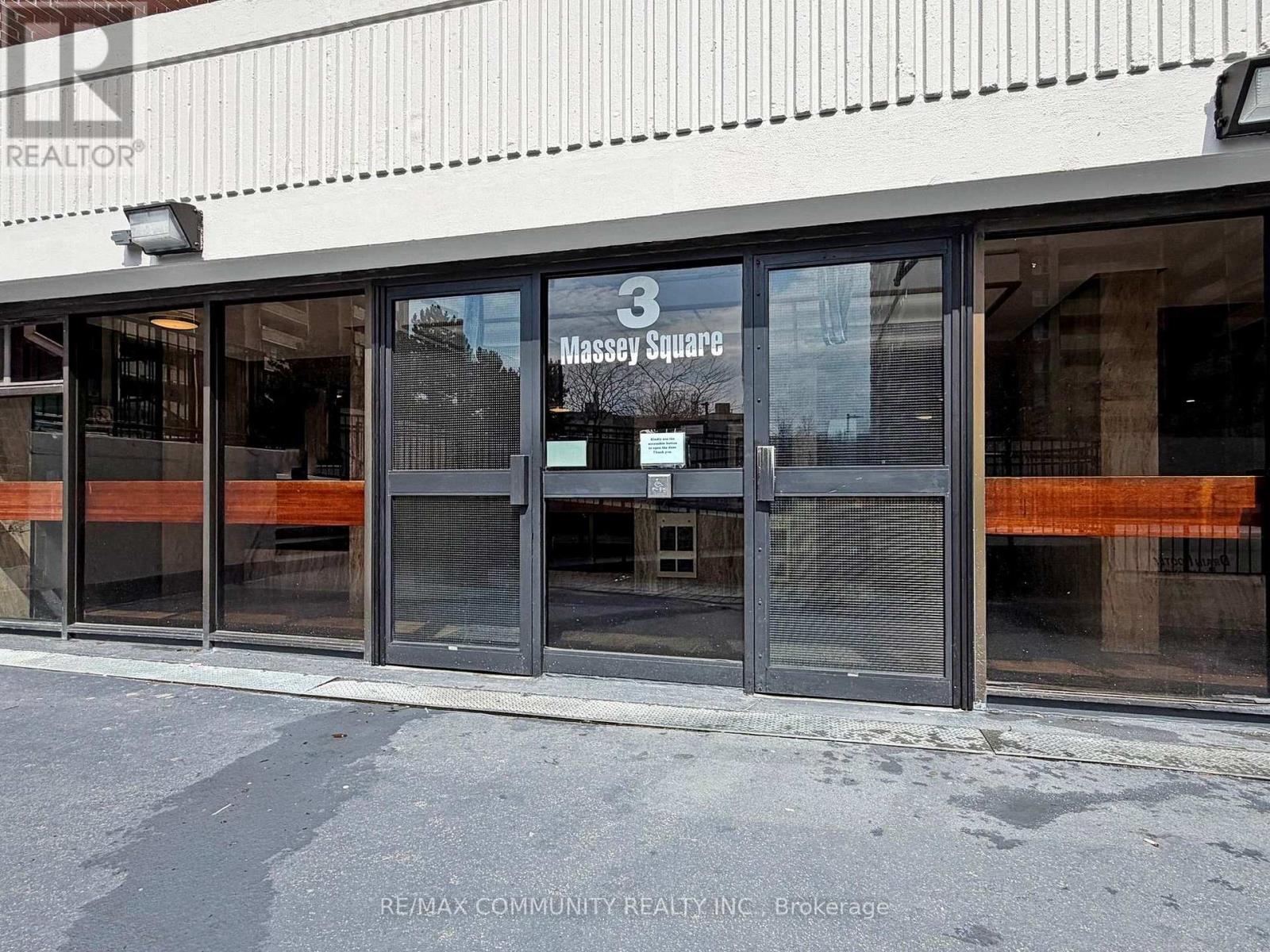 3706 - 3 Massey Square, Toronto, Ontario  M4C 5L5 - Photo 6 - E13009892