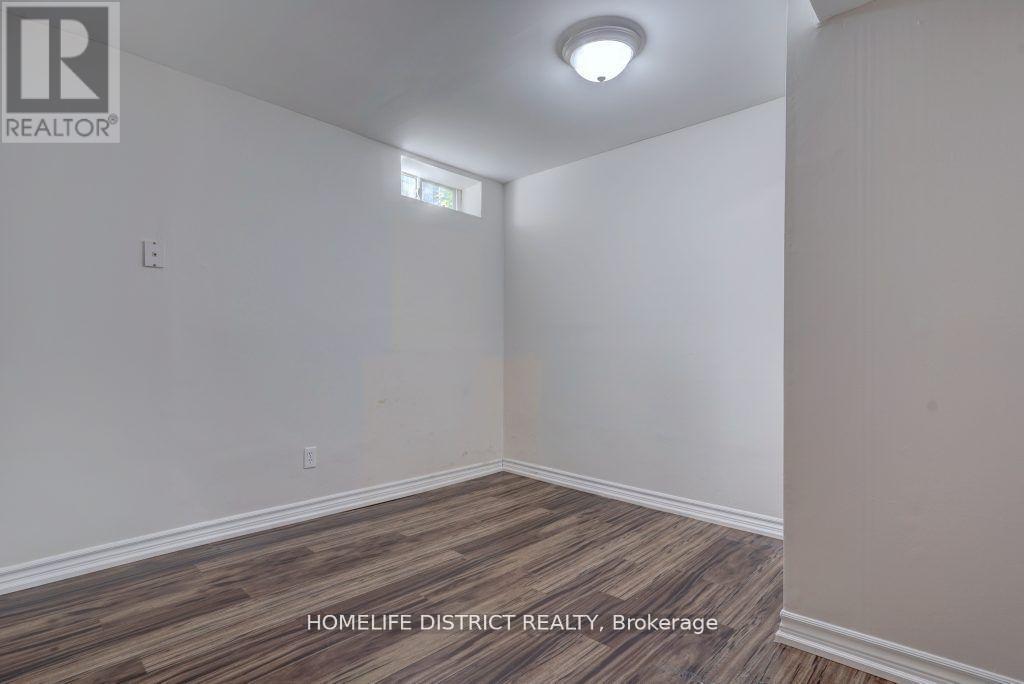 1861 Bainbridge Drive, Pickering, Ontario  L1V 6H6 - Photo 11 - E13009962